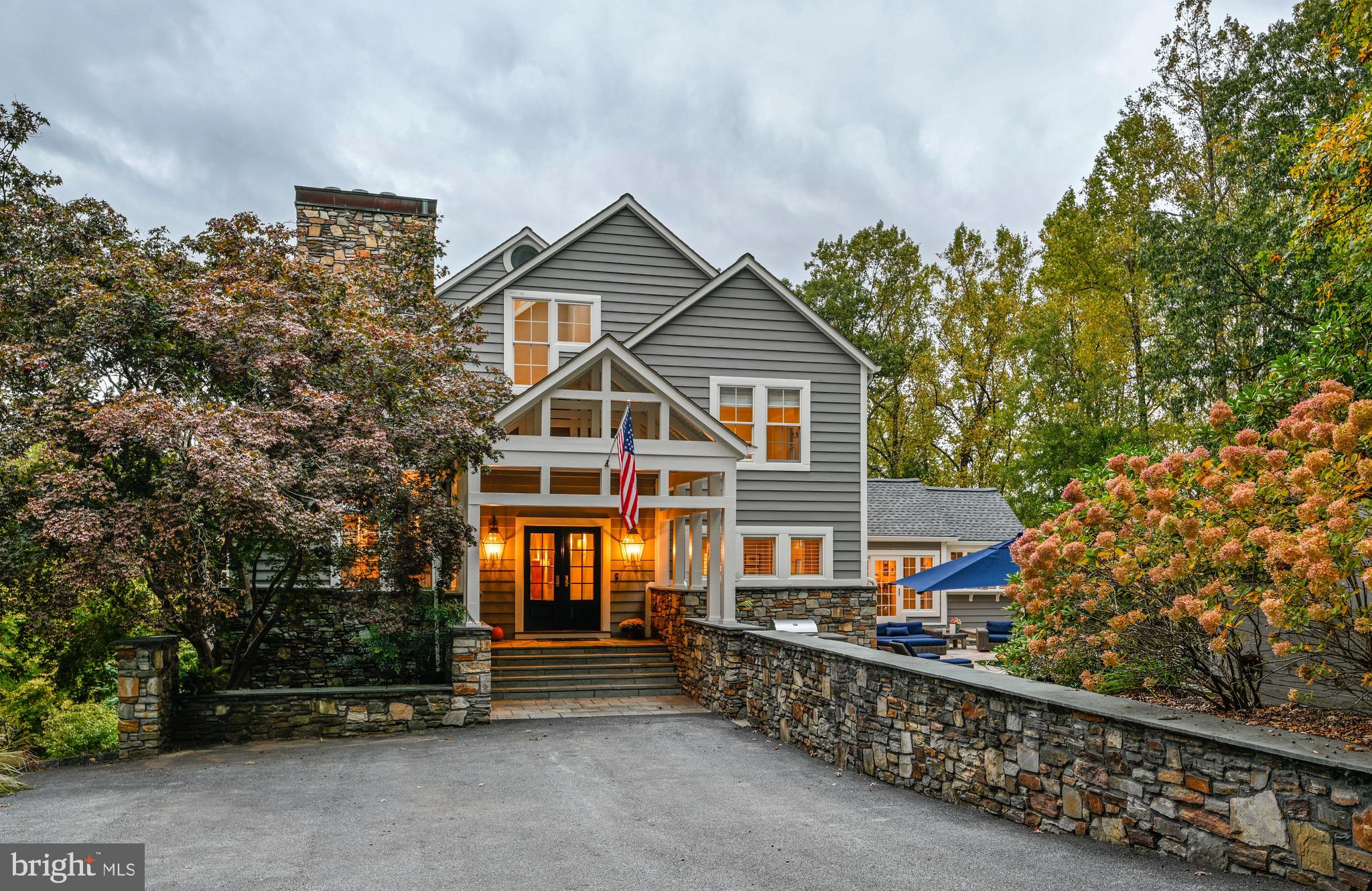 26 HIGHFIELD COURT