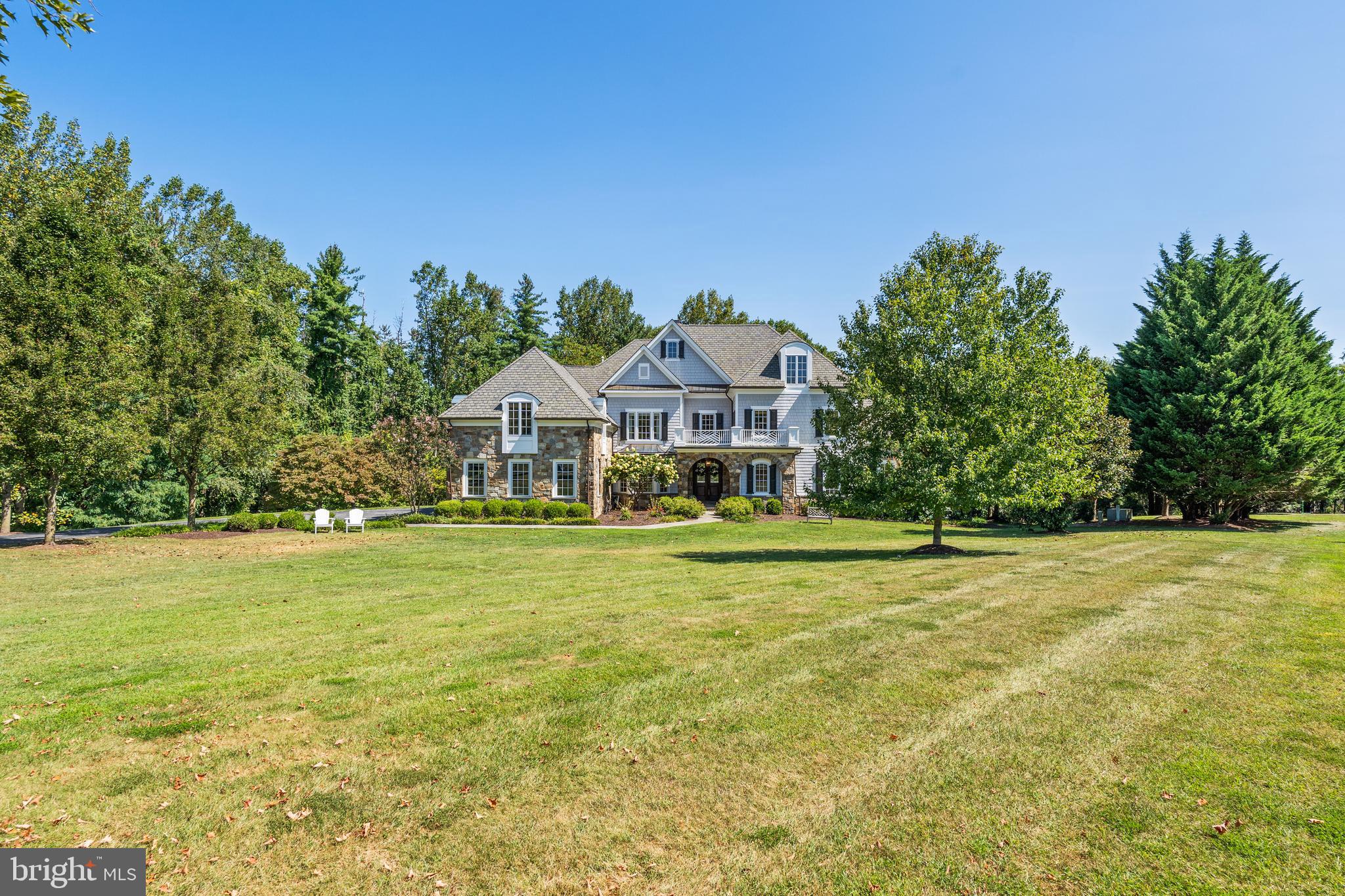 39 Brett Manor Ct