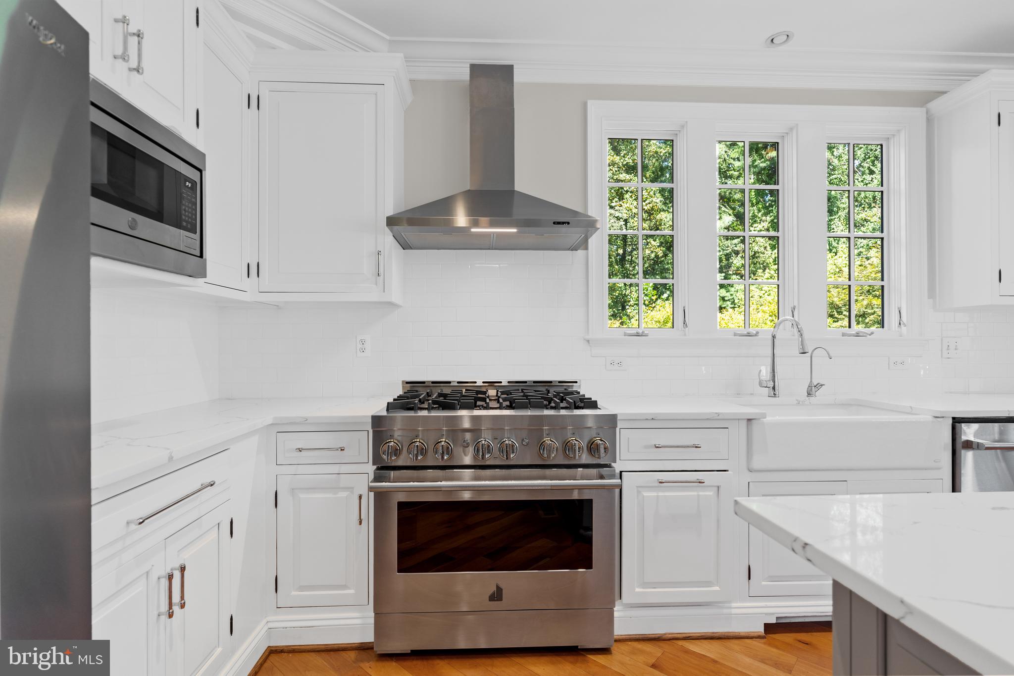 39 Brett Manor Ct