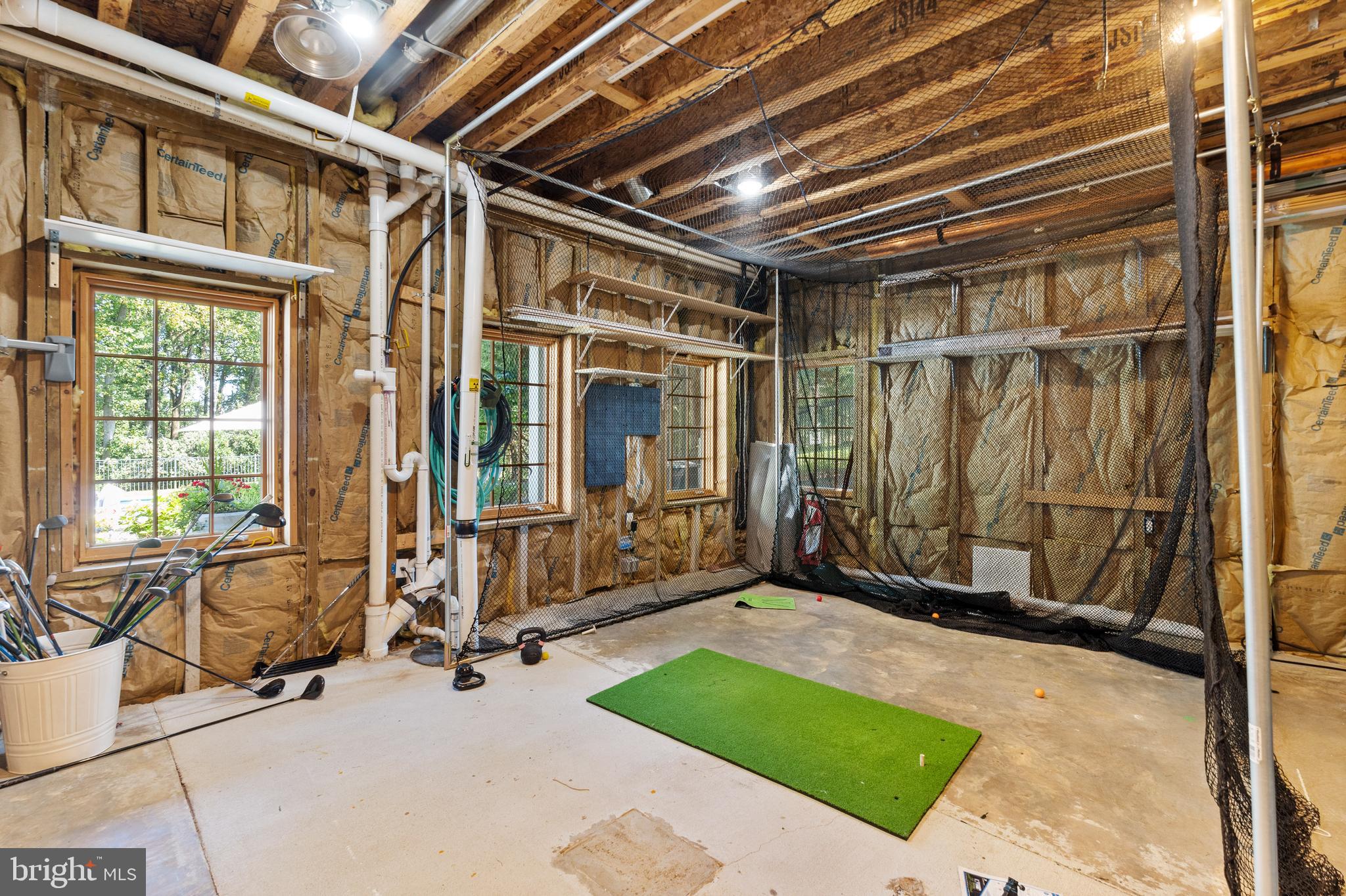39 Brett Manor Ct