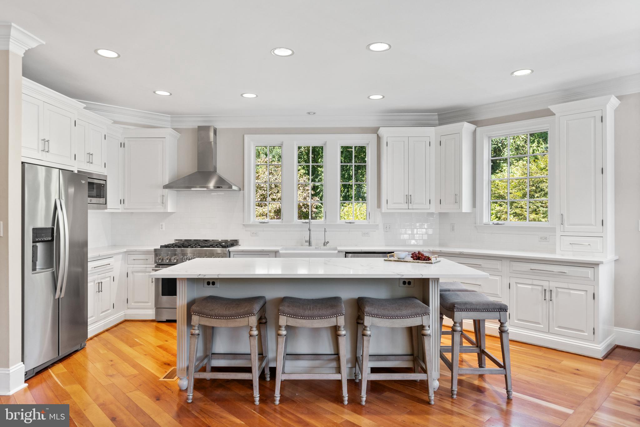39 Brett Manor Ct
