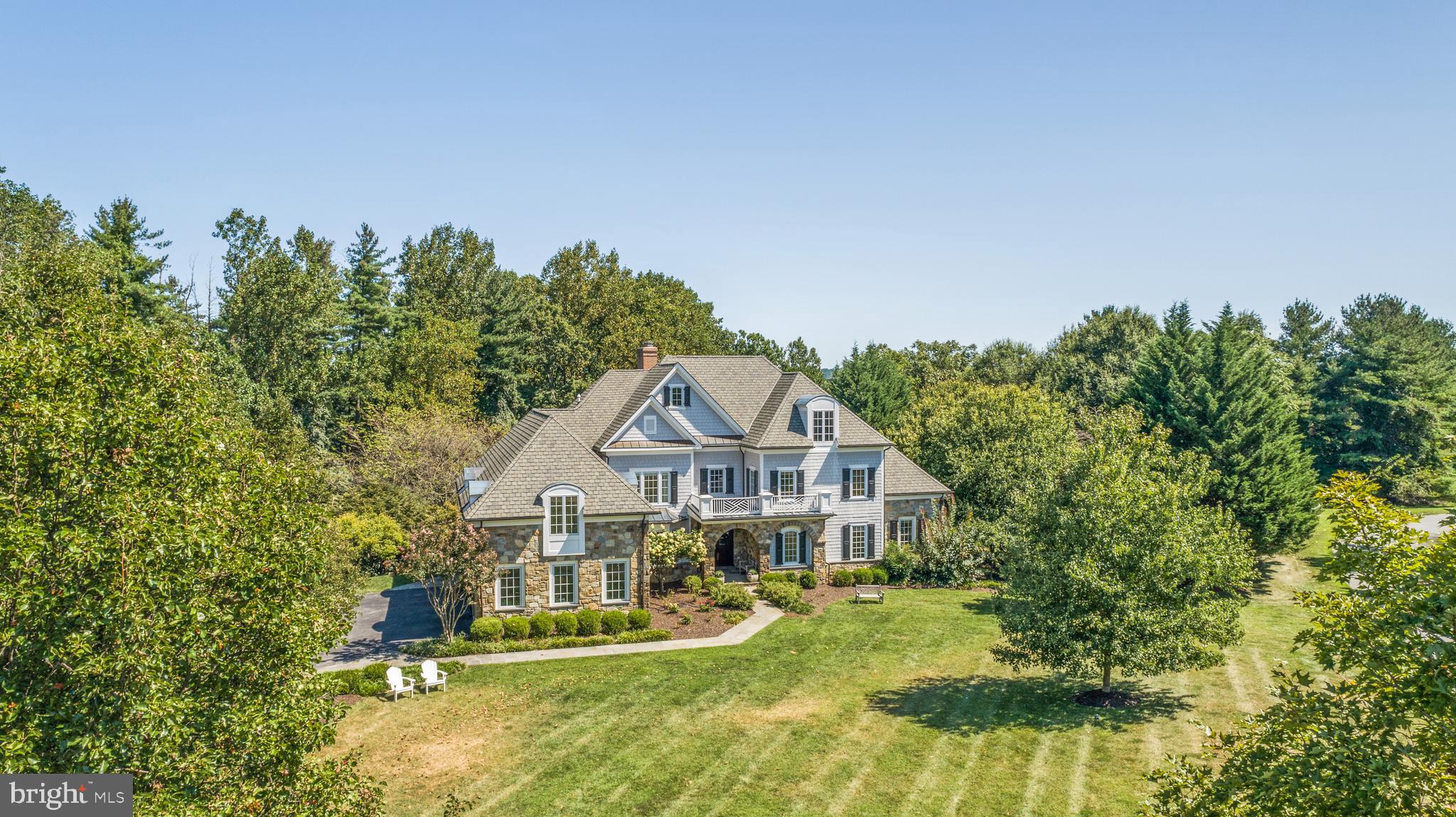 39 Brett Manor Ct