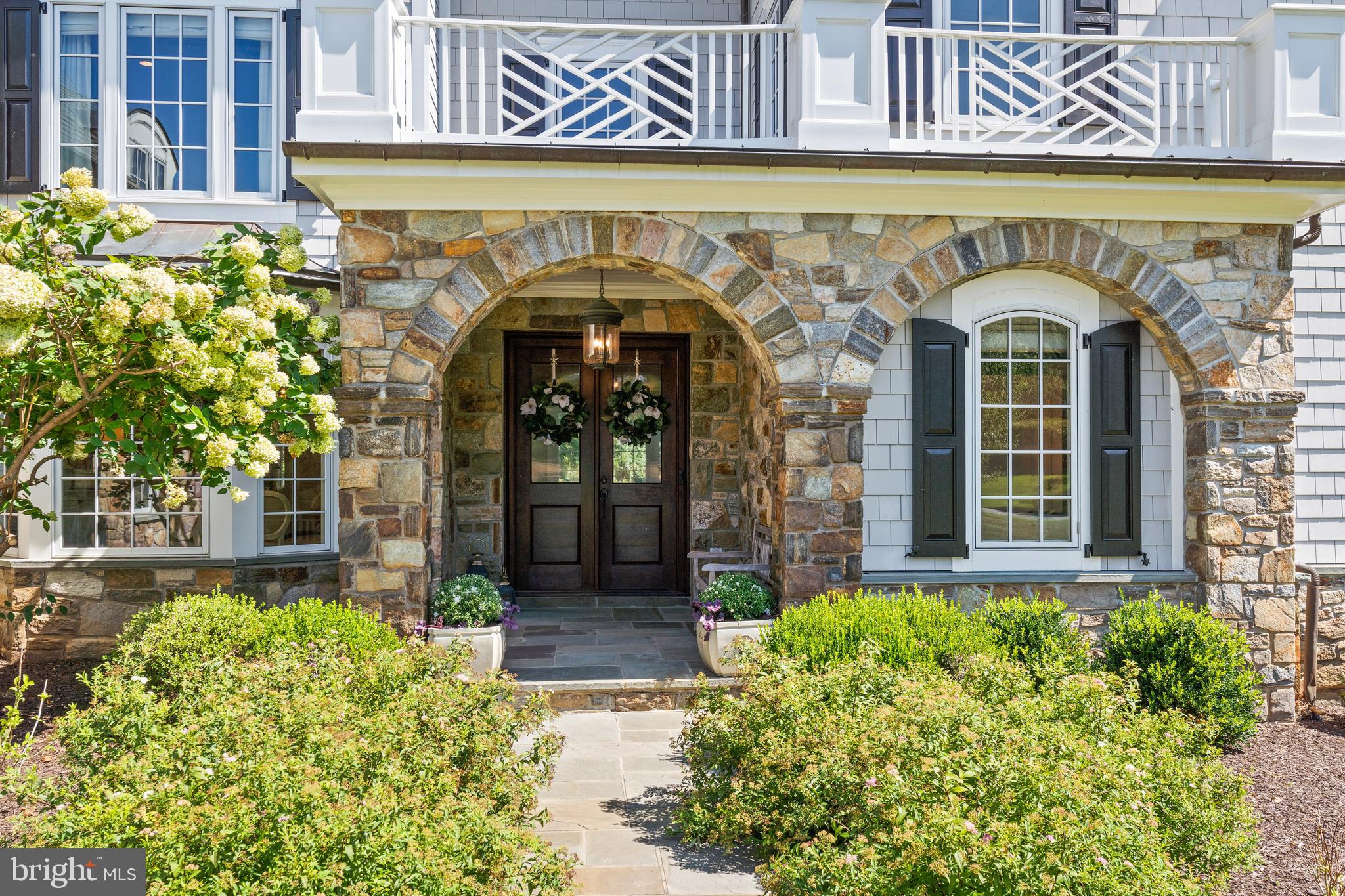 39 Brett Manor Ct