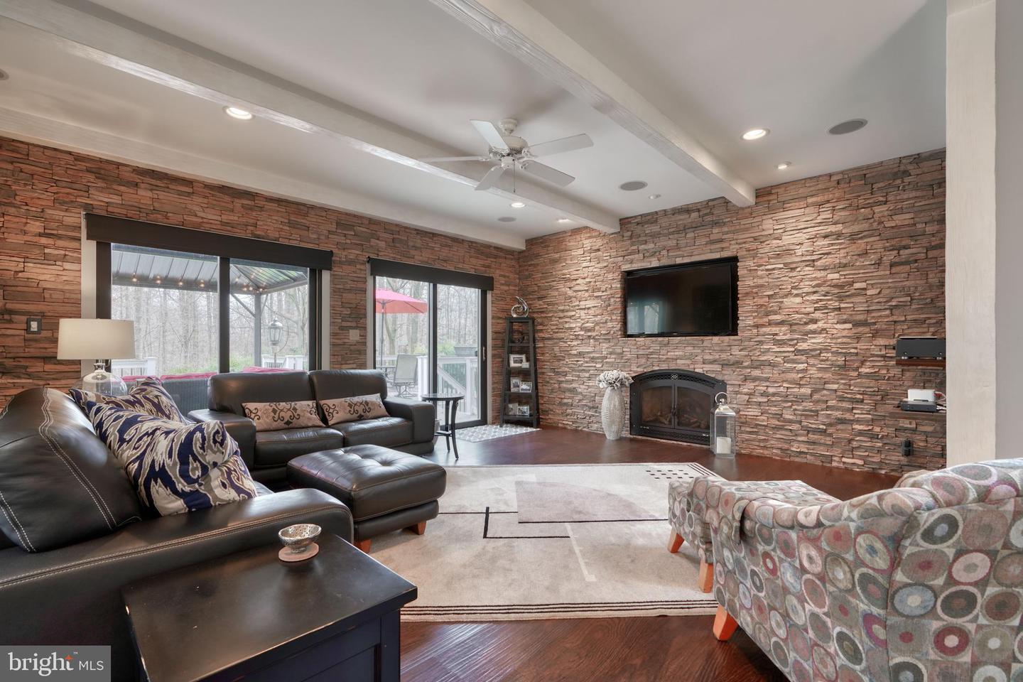 2103 Highland Ridge Dr