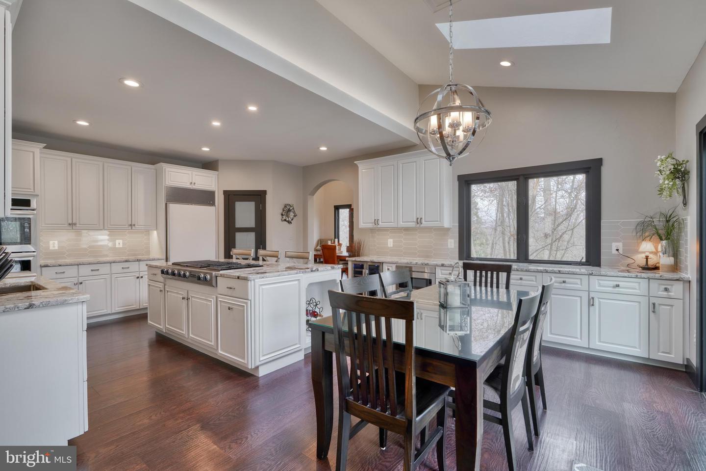 2103 Highland Ridge Dr
