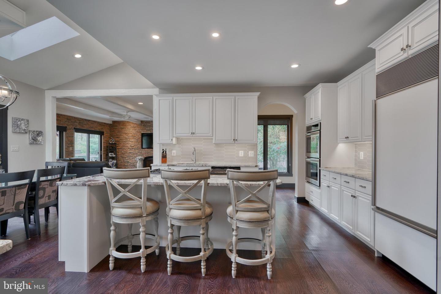 2103 Highland Ridge Dr