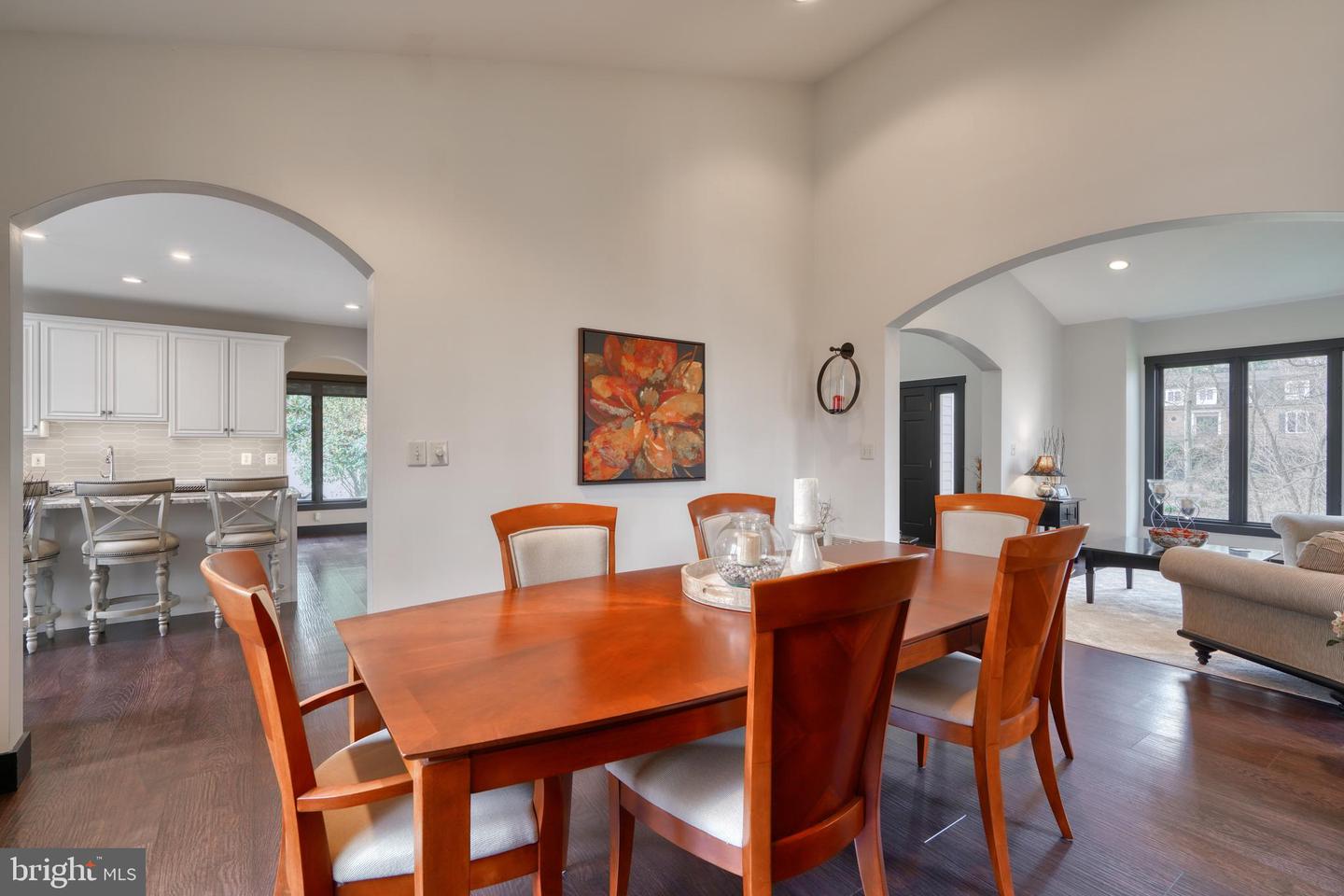 2103 Highland Ridge Dr
