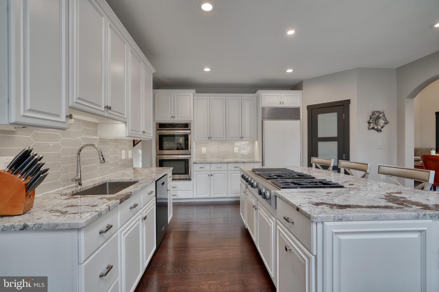 2103 Highland Ridge Dr