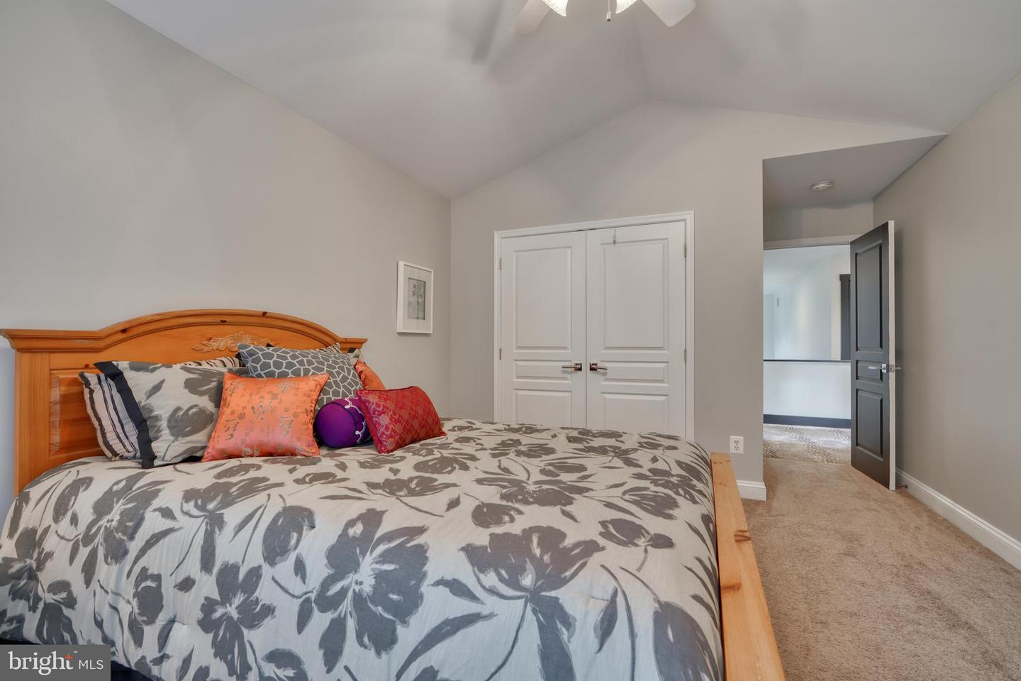 2103 Highland Ridge Dr