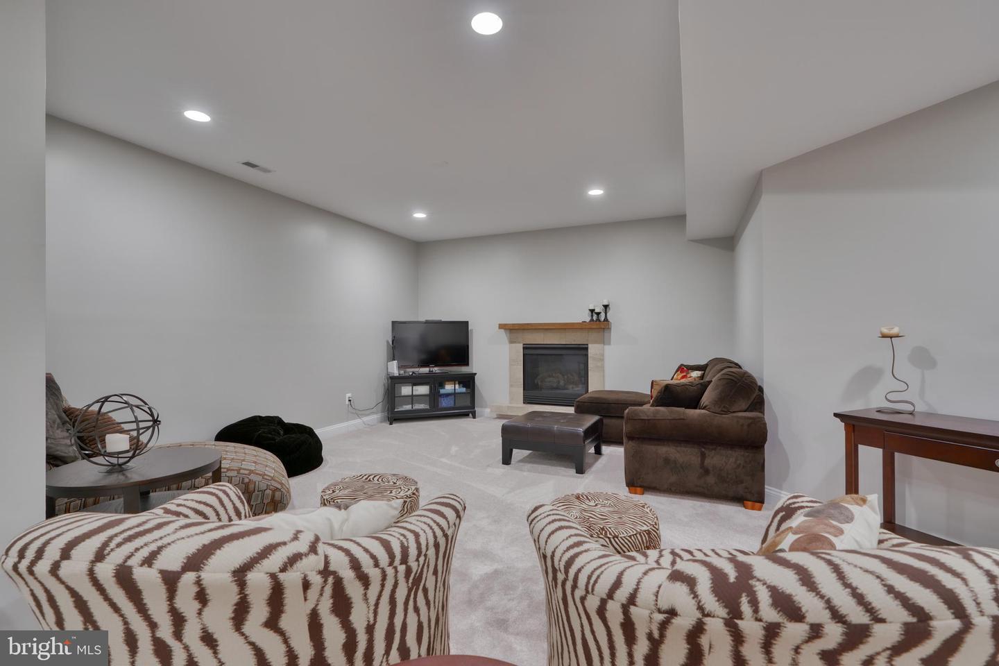 2103 Highland Ridge Dr