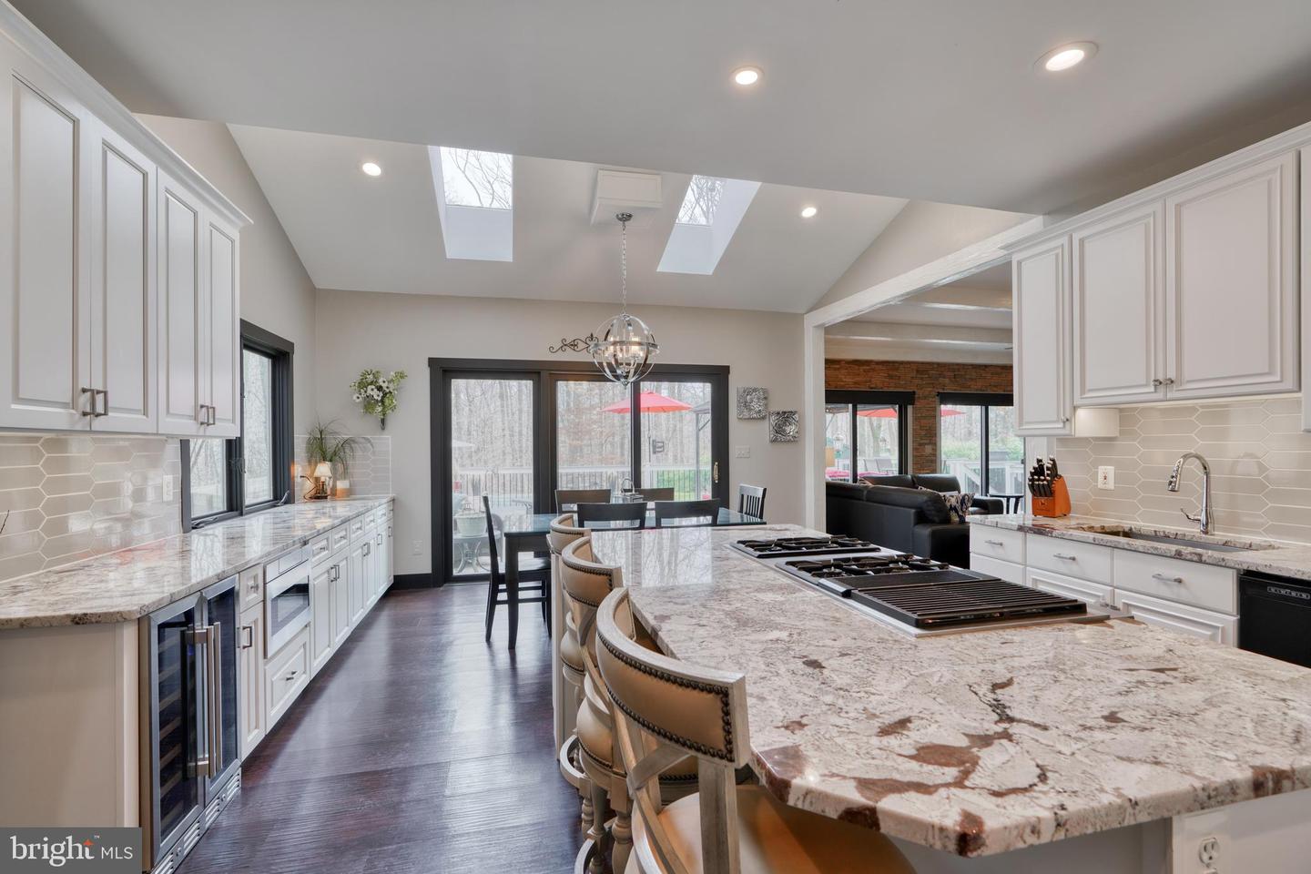 2103 Highland Ridge Dr