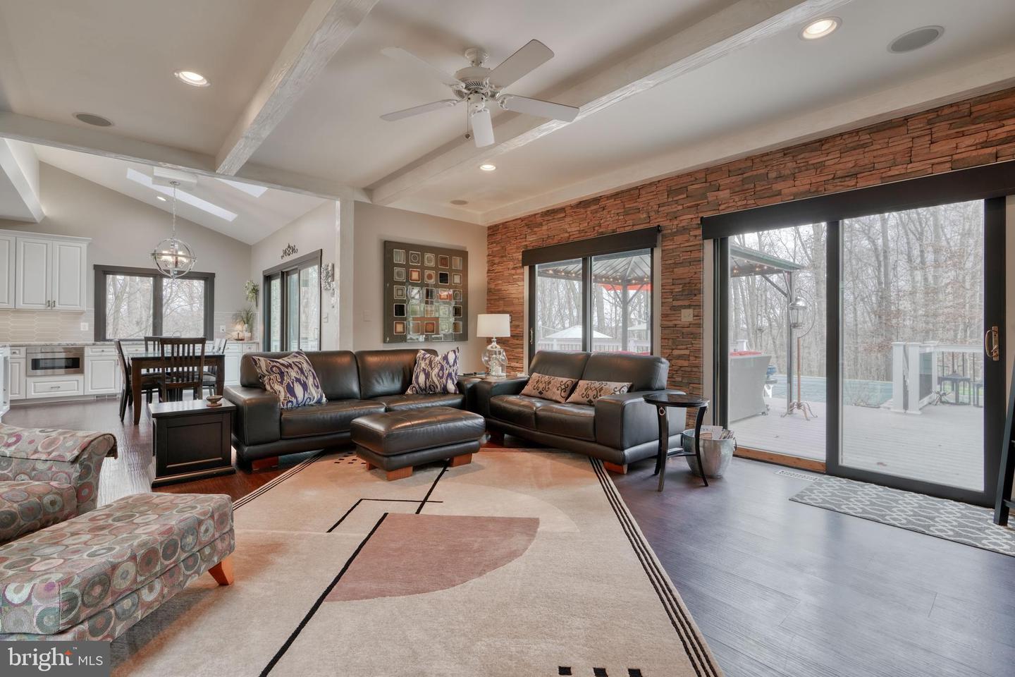 2103 Highland Ridge Dr