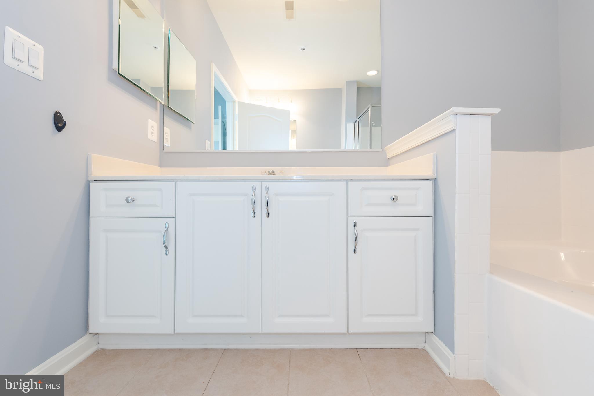 400 SYMPHONY CIRCLE 236E