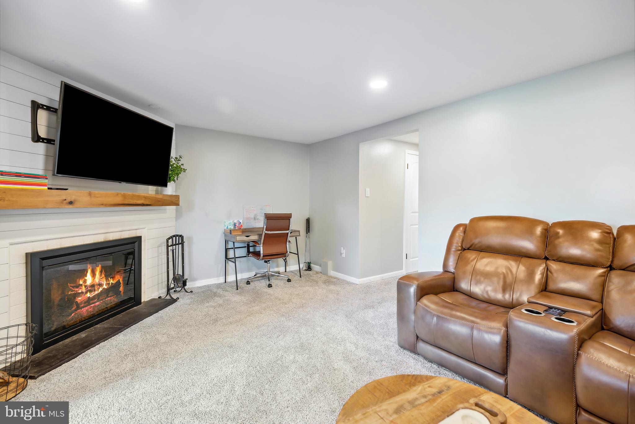 38 BLONDELL COURT