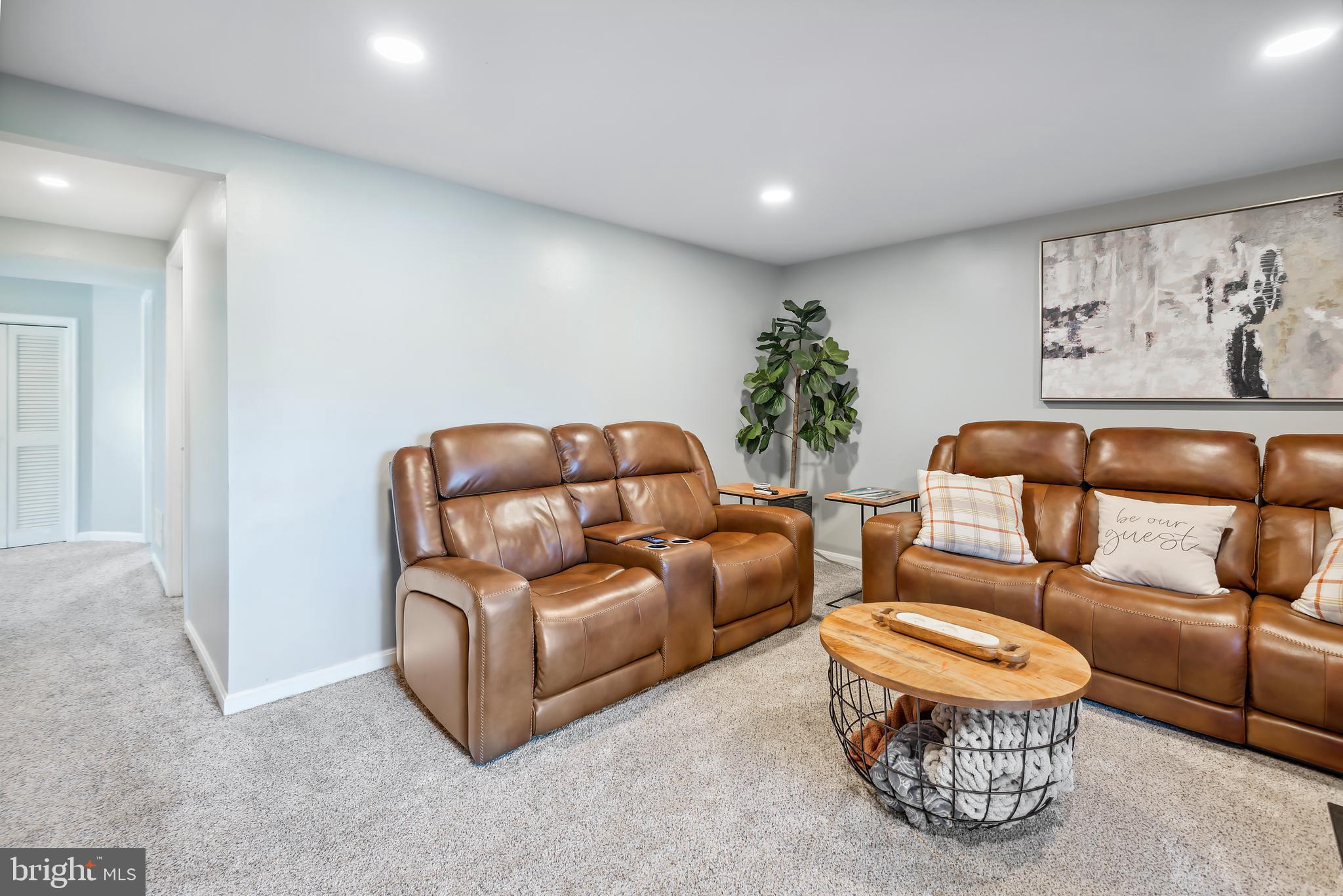 38 BLONDELL COURT