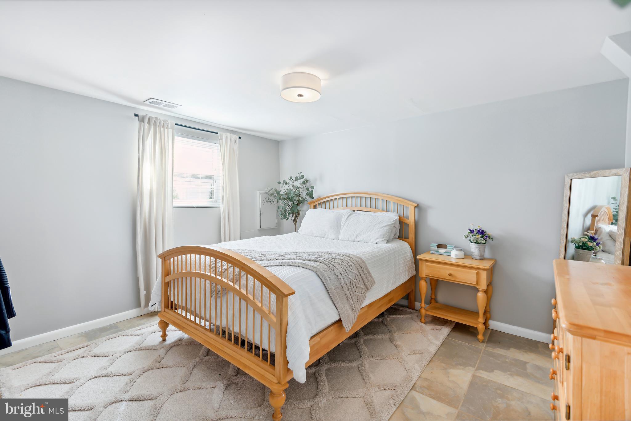 38 BLONDELL COURT