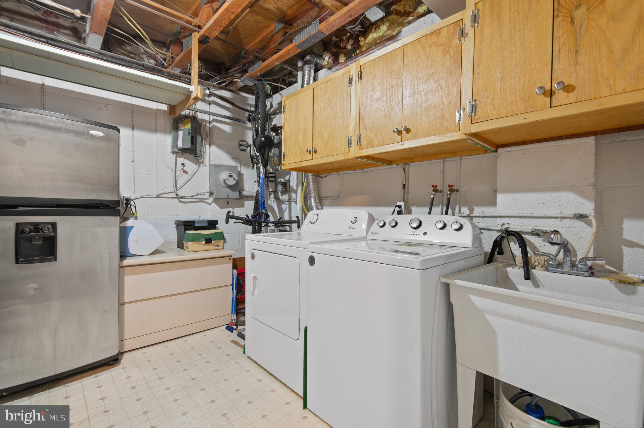 9 BELLOWS COURT 9