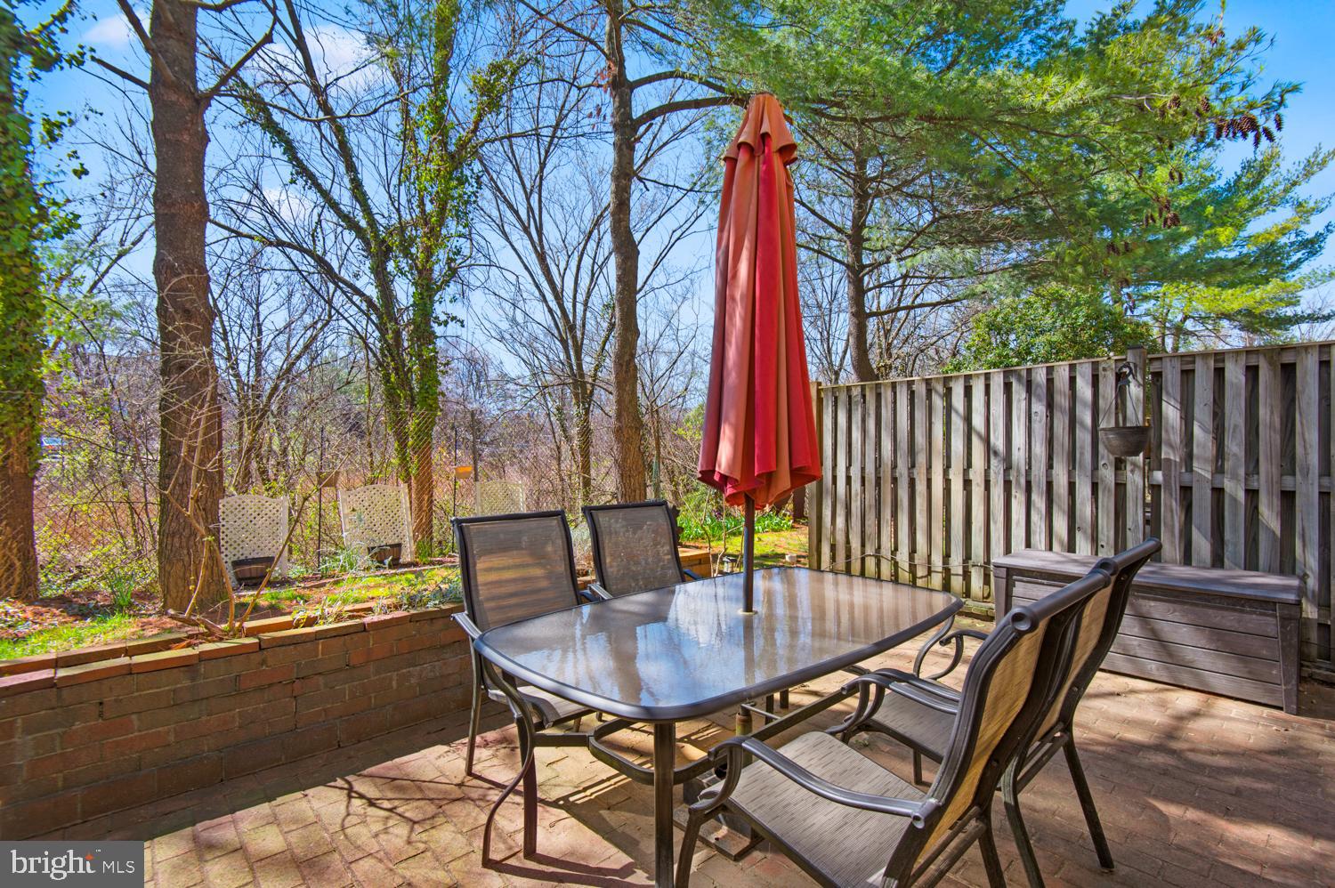 9 BELLOWS COURT 9