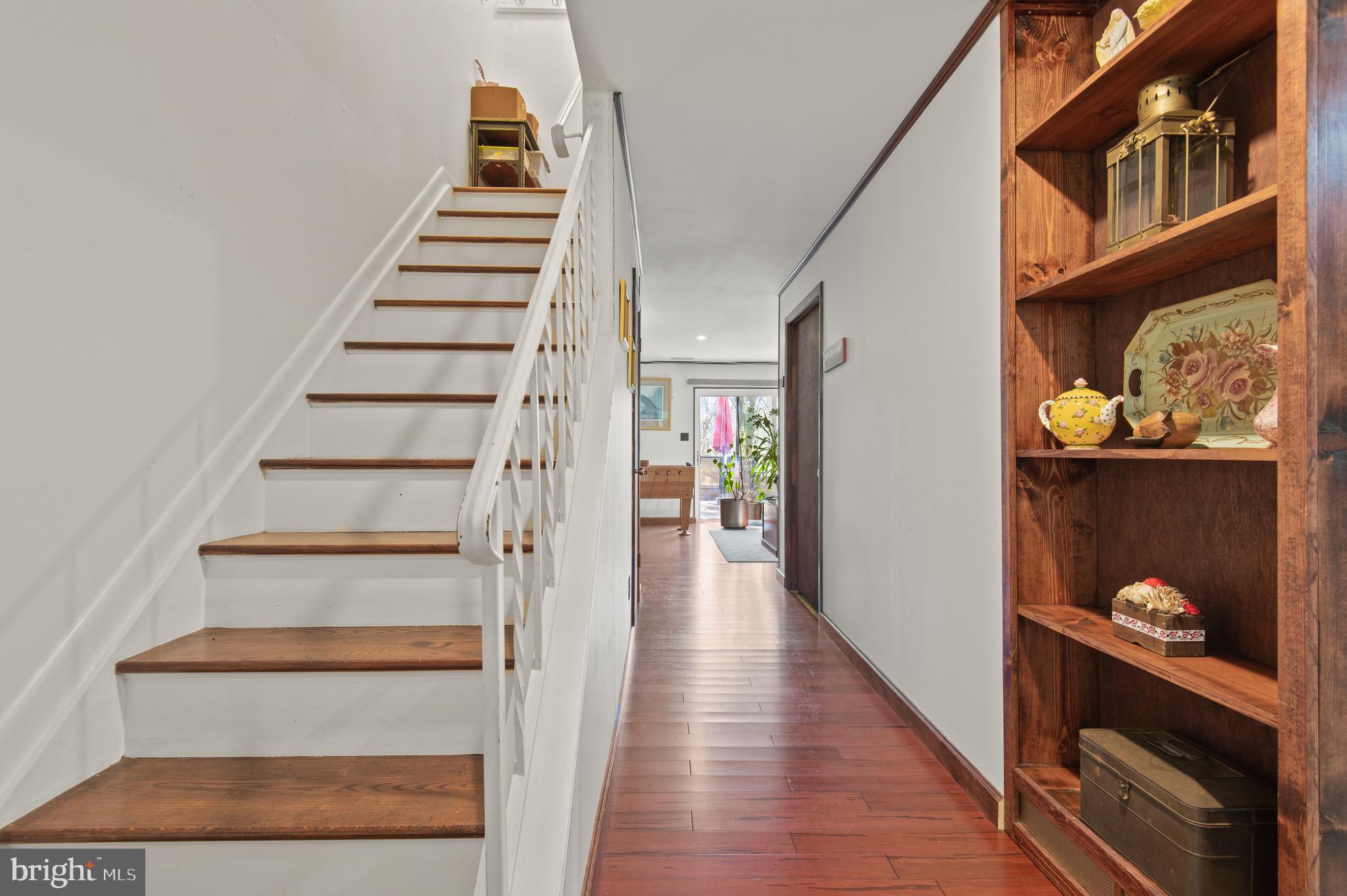 9 BELLOWS COURT 9