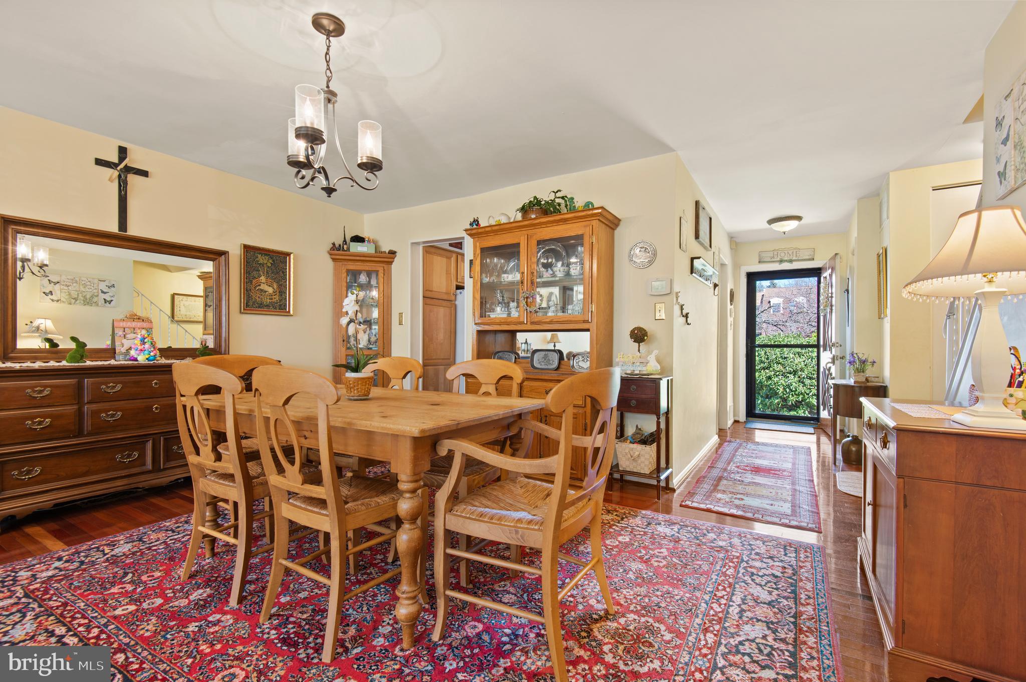 9 BELLOWS COURT 9