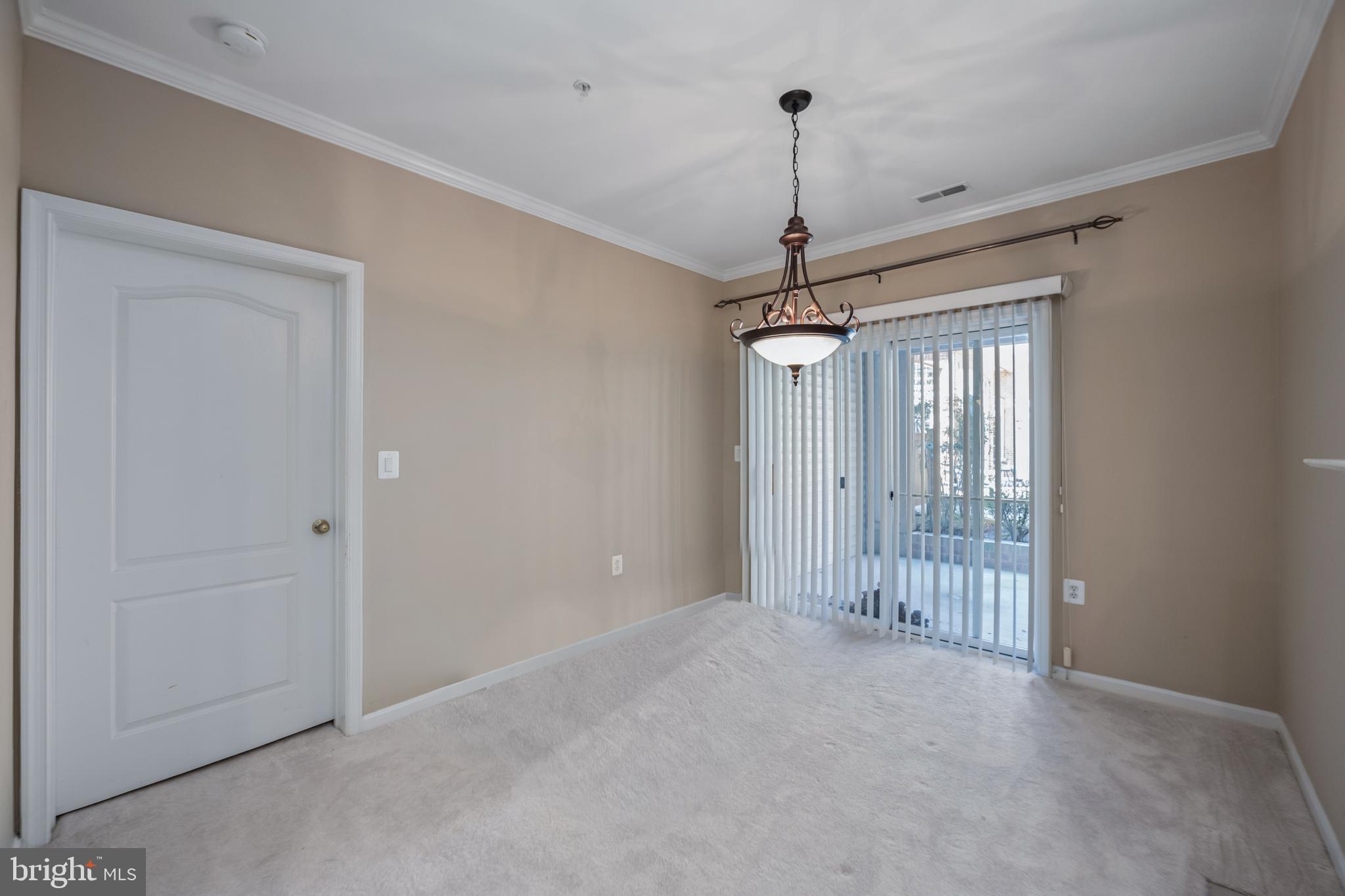 400 SYMPHONY CIRCLE 70B