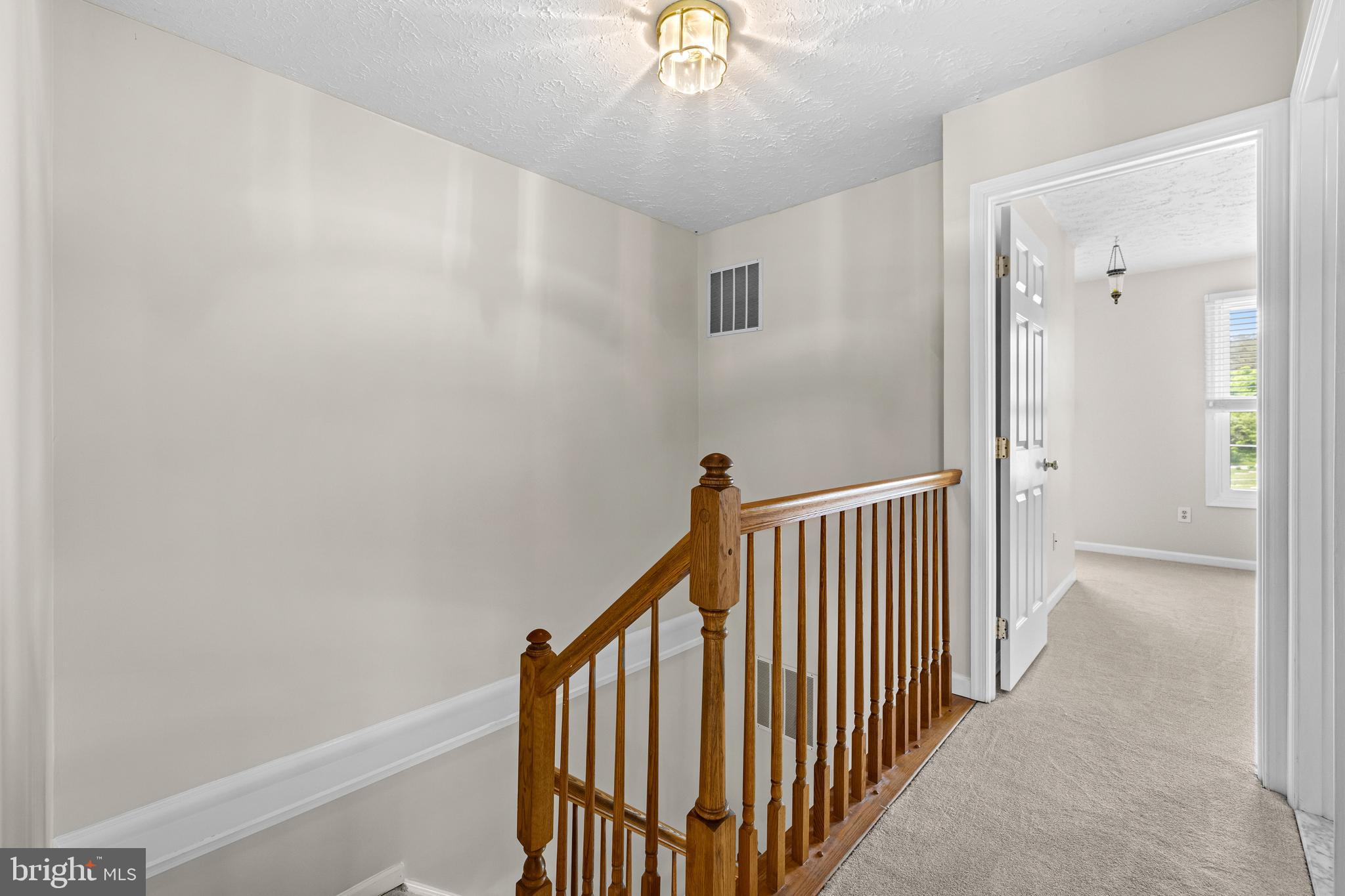 25 ASHMILL COURT