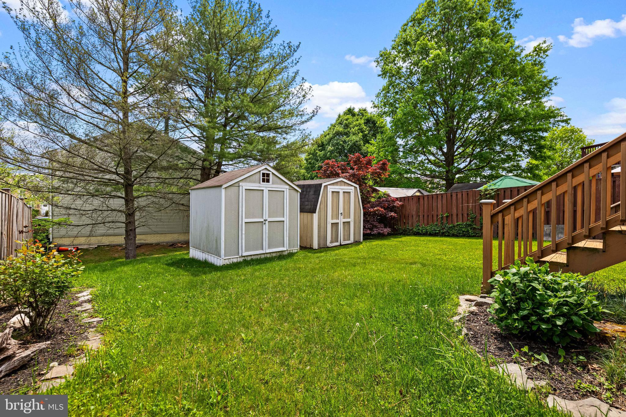 25 ASHMILL COURT