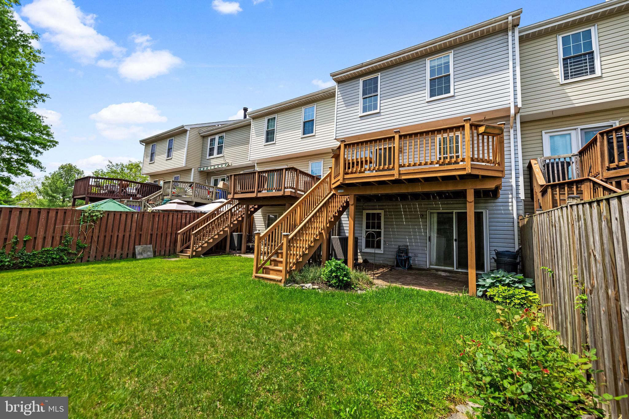 25 ASHMILL COURT