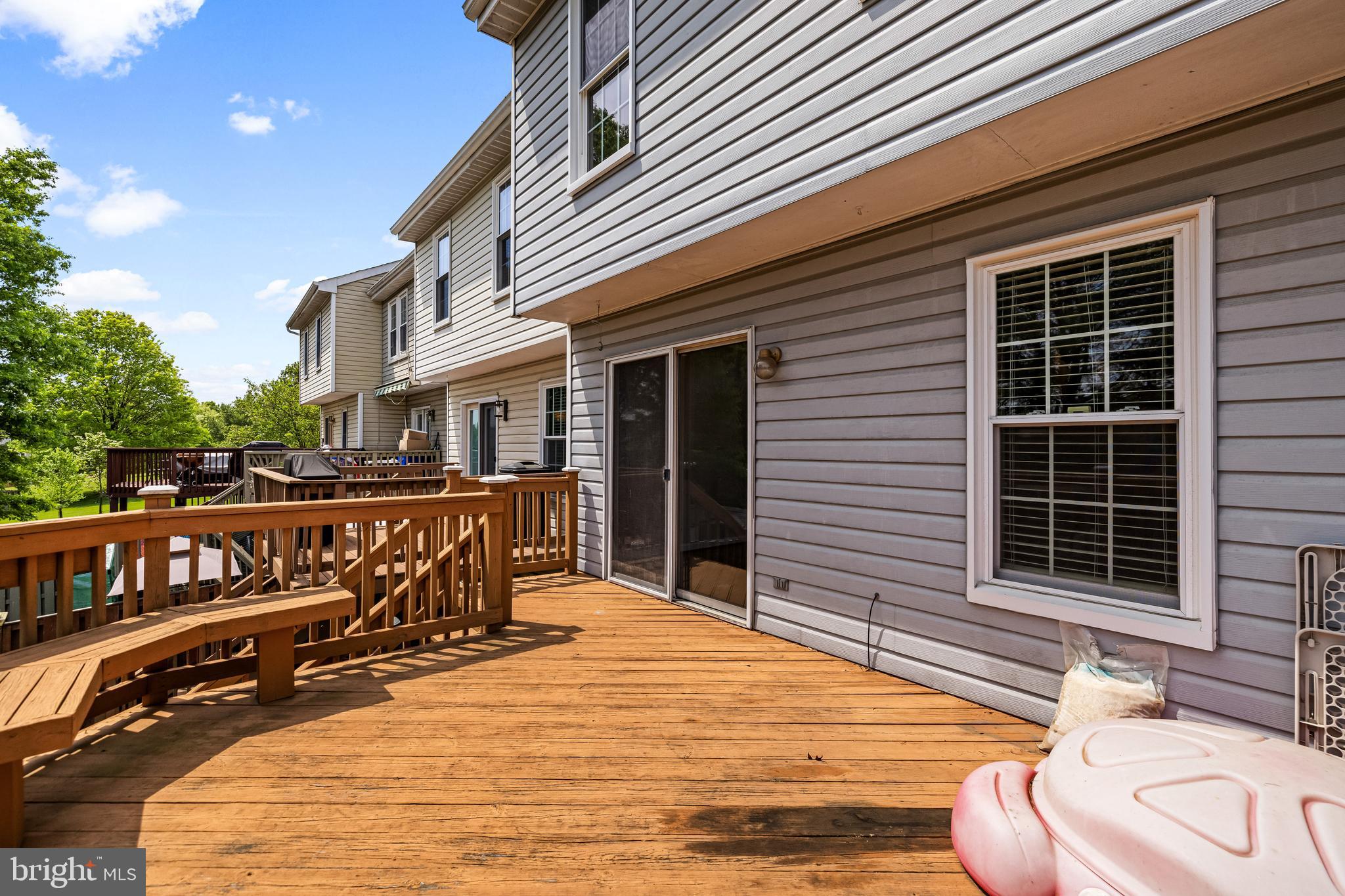 25 ASHMILL COURT