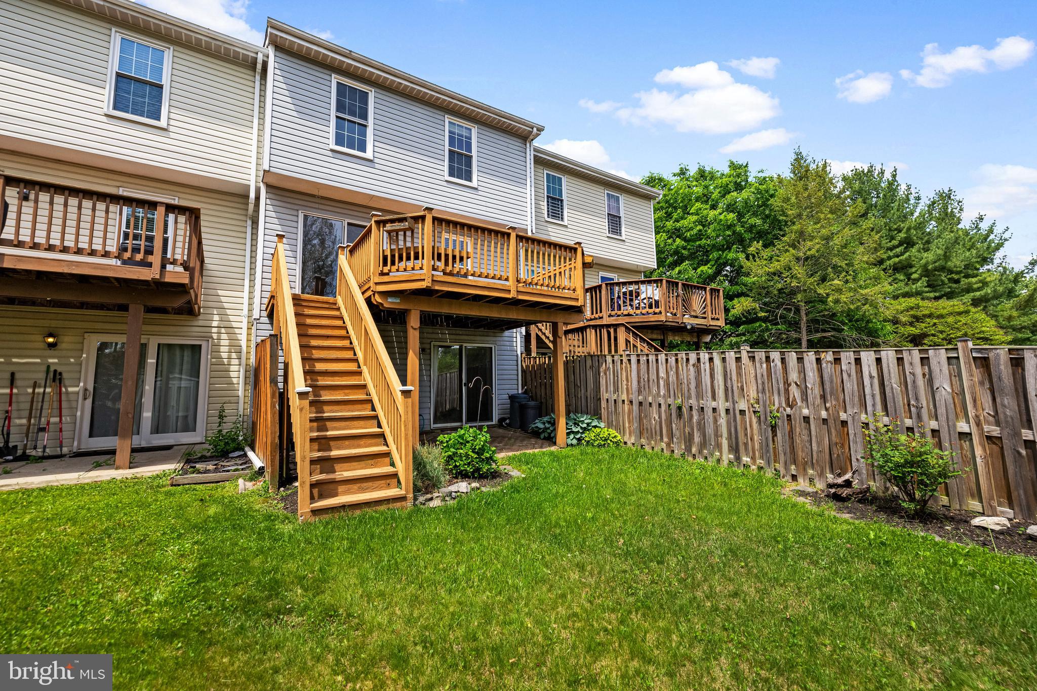 25 ASHMILL COURT