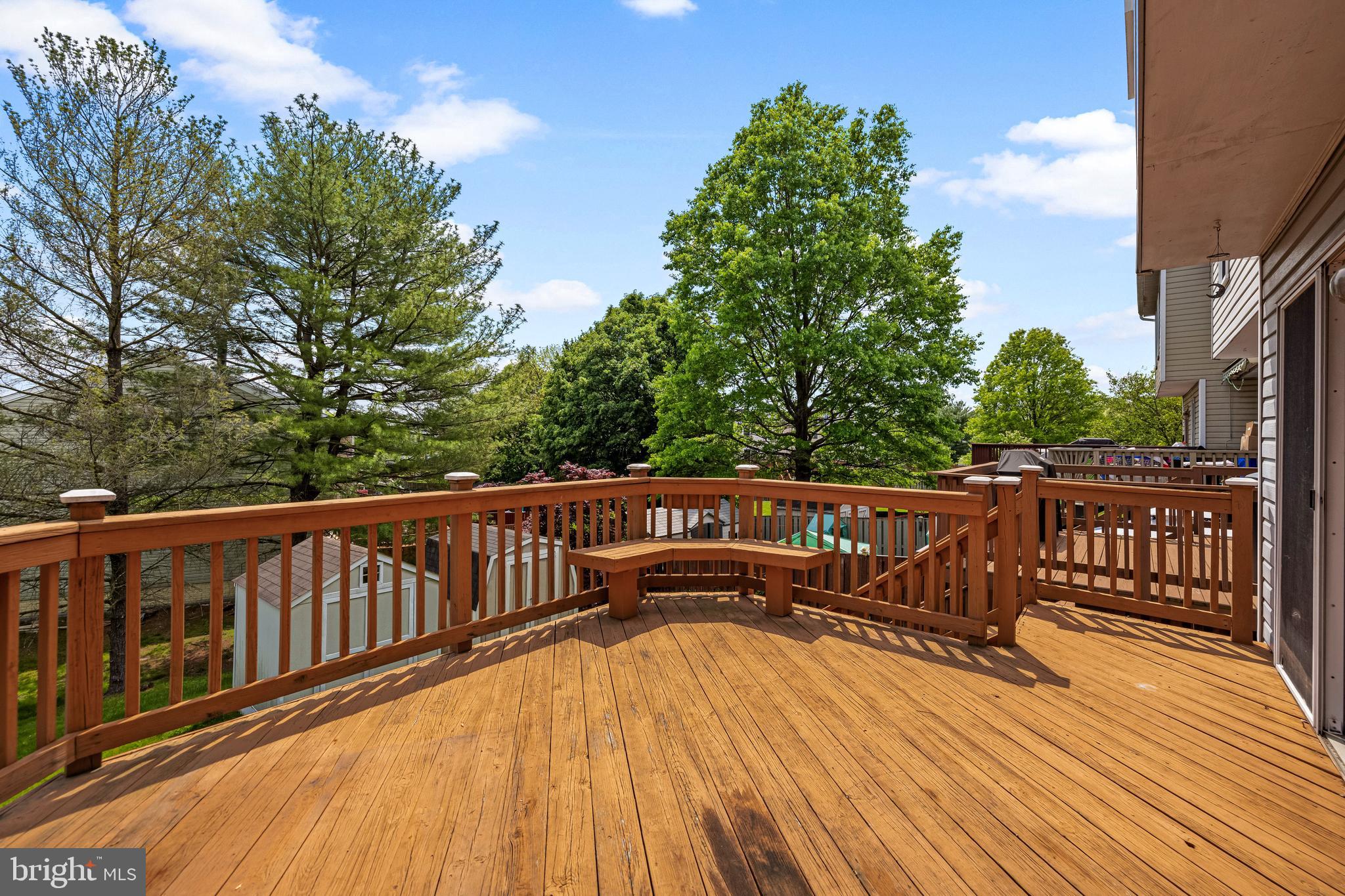 25 ASHMILL COURT