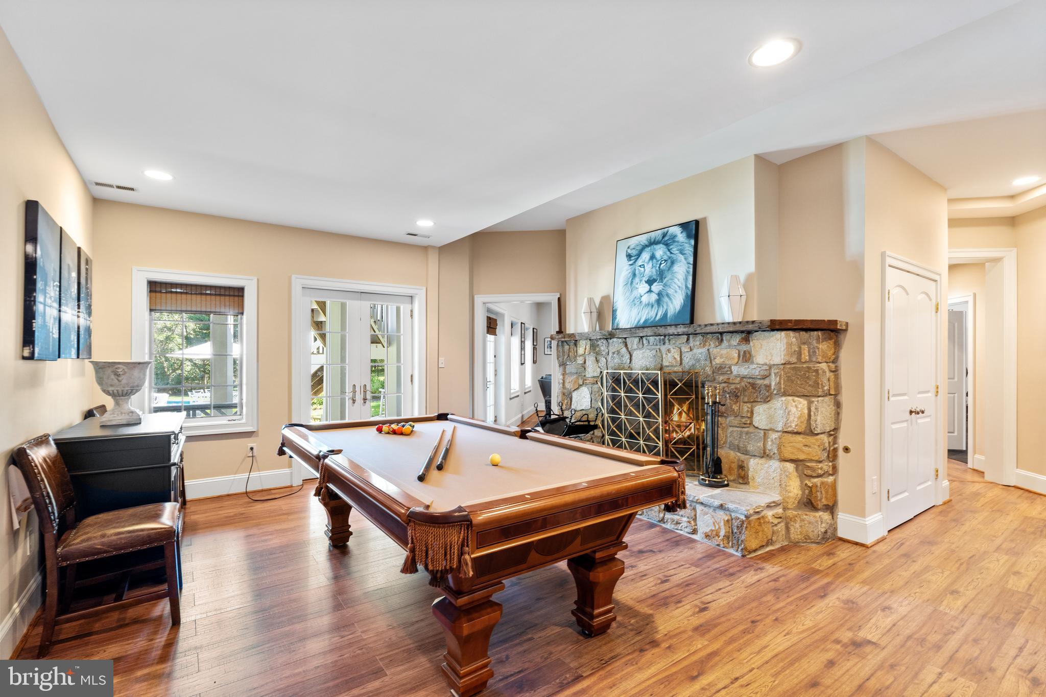 39 BRETT MANOR COURT
