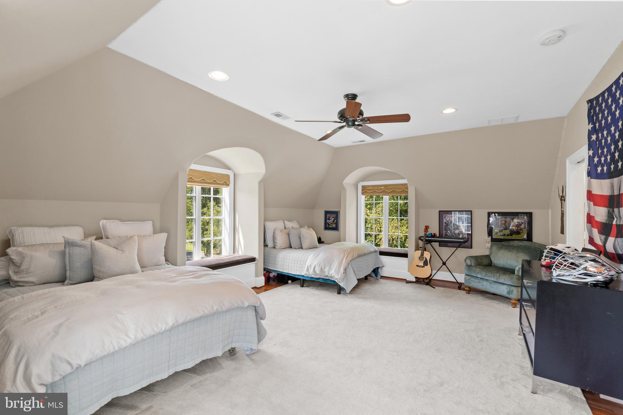 39 BRETT MANOR COURT