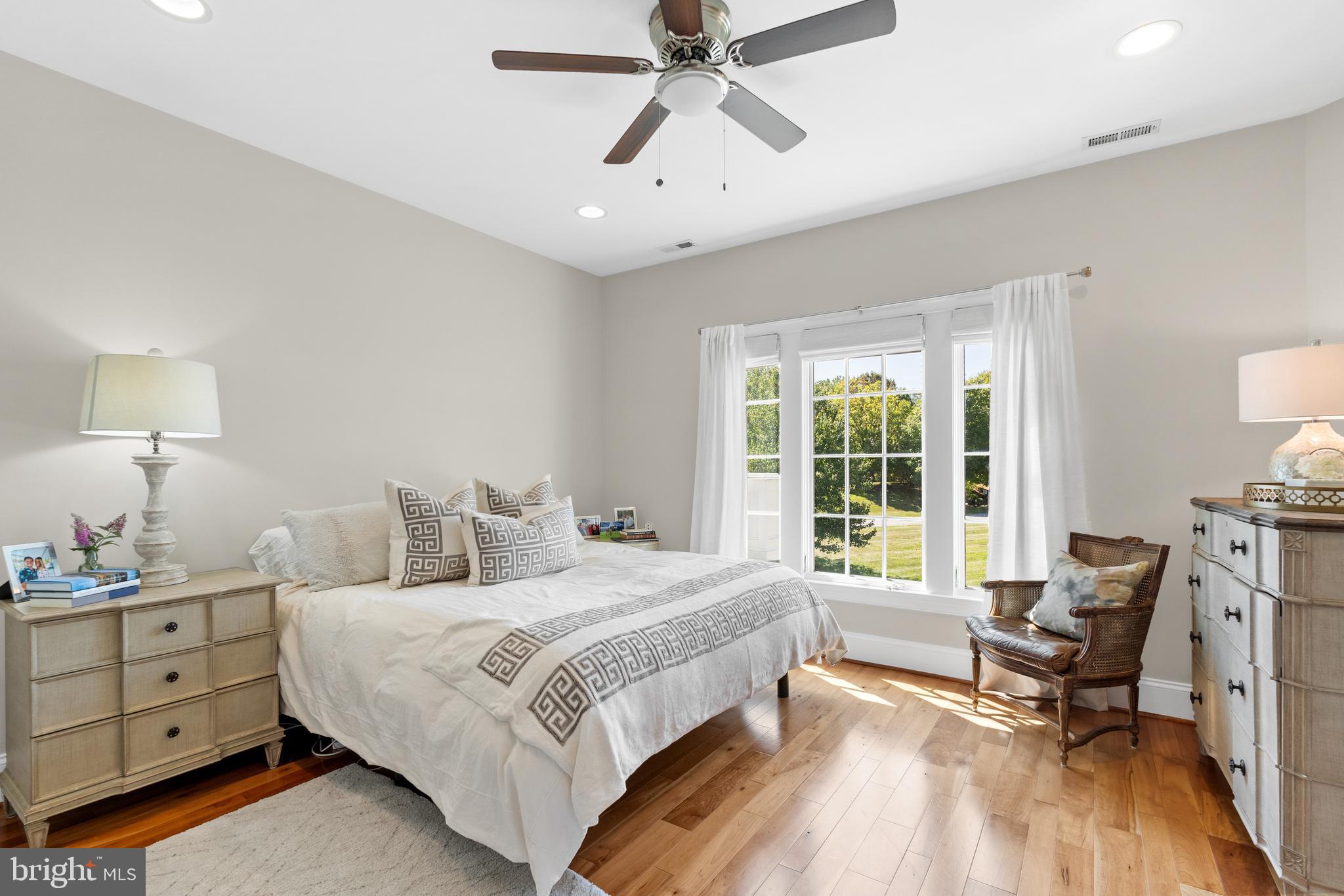 39 BRETT MANOR COURT