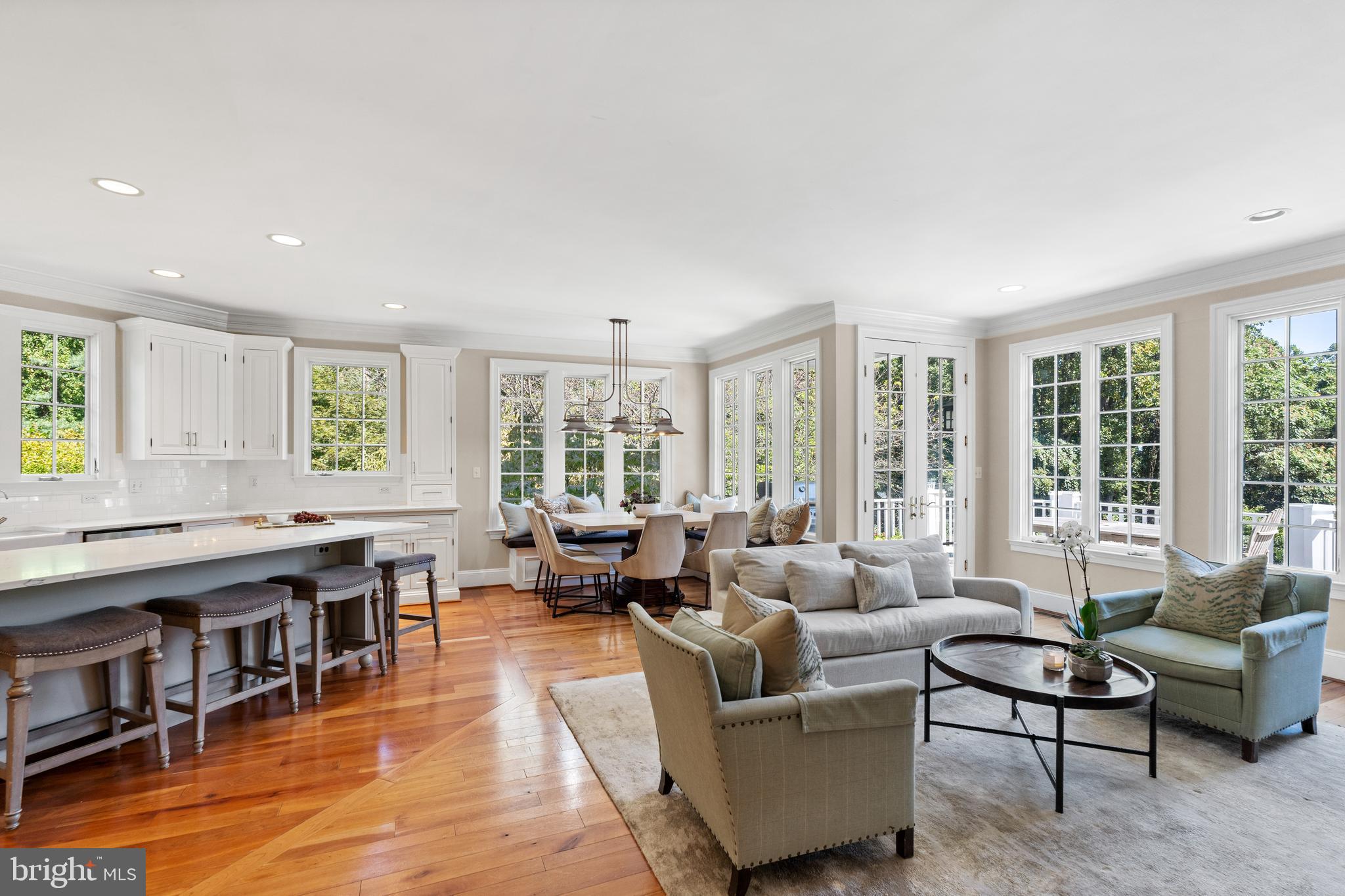 39 BRETT MANOR COURT