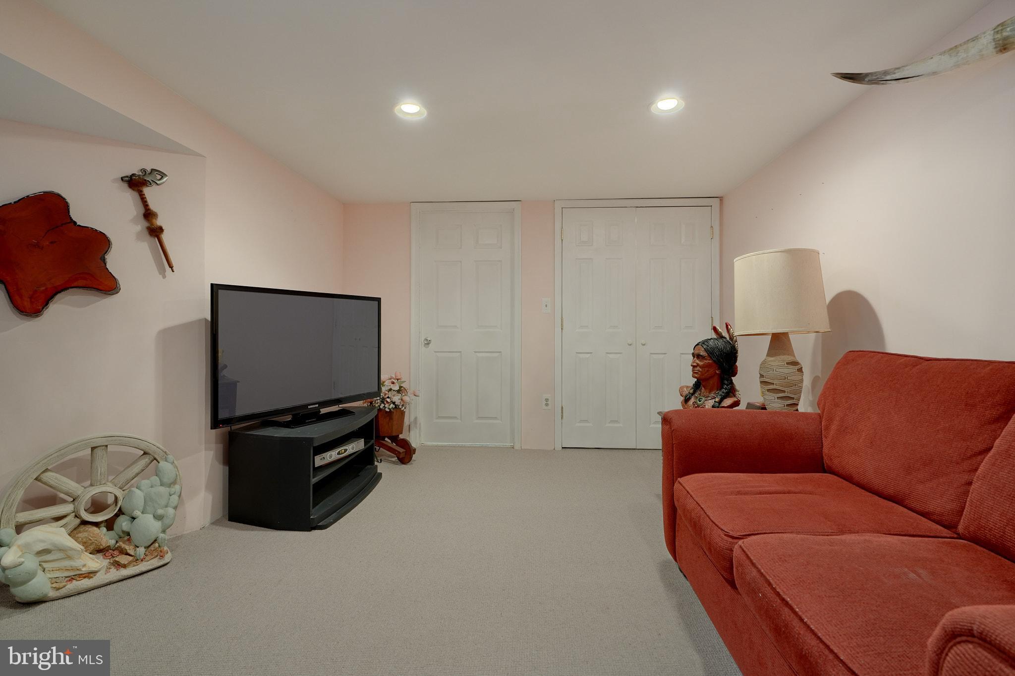 123 E TIMONIUM ROAD
