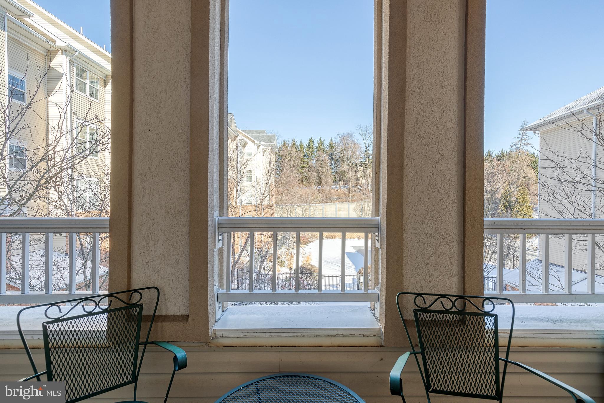 400 SYMPHONY CIRCLE 329F