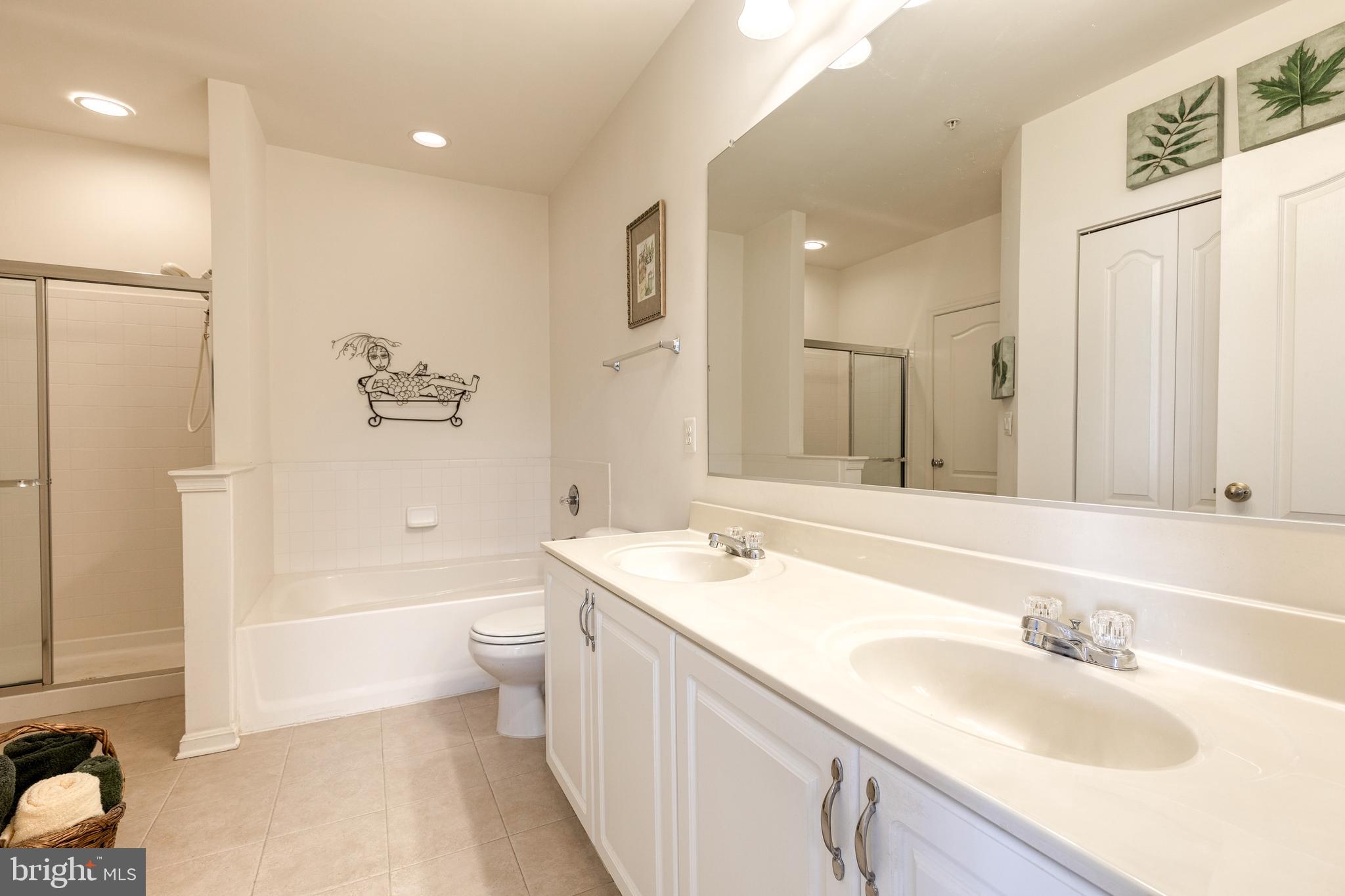 400 SYMPHONY CIRCLE 329F