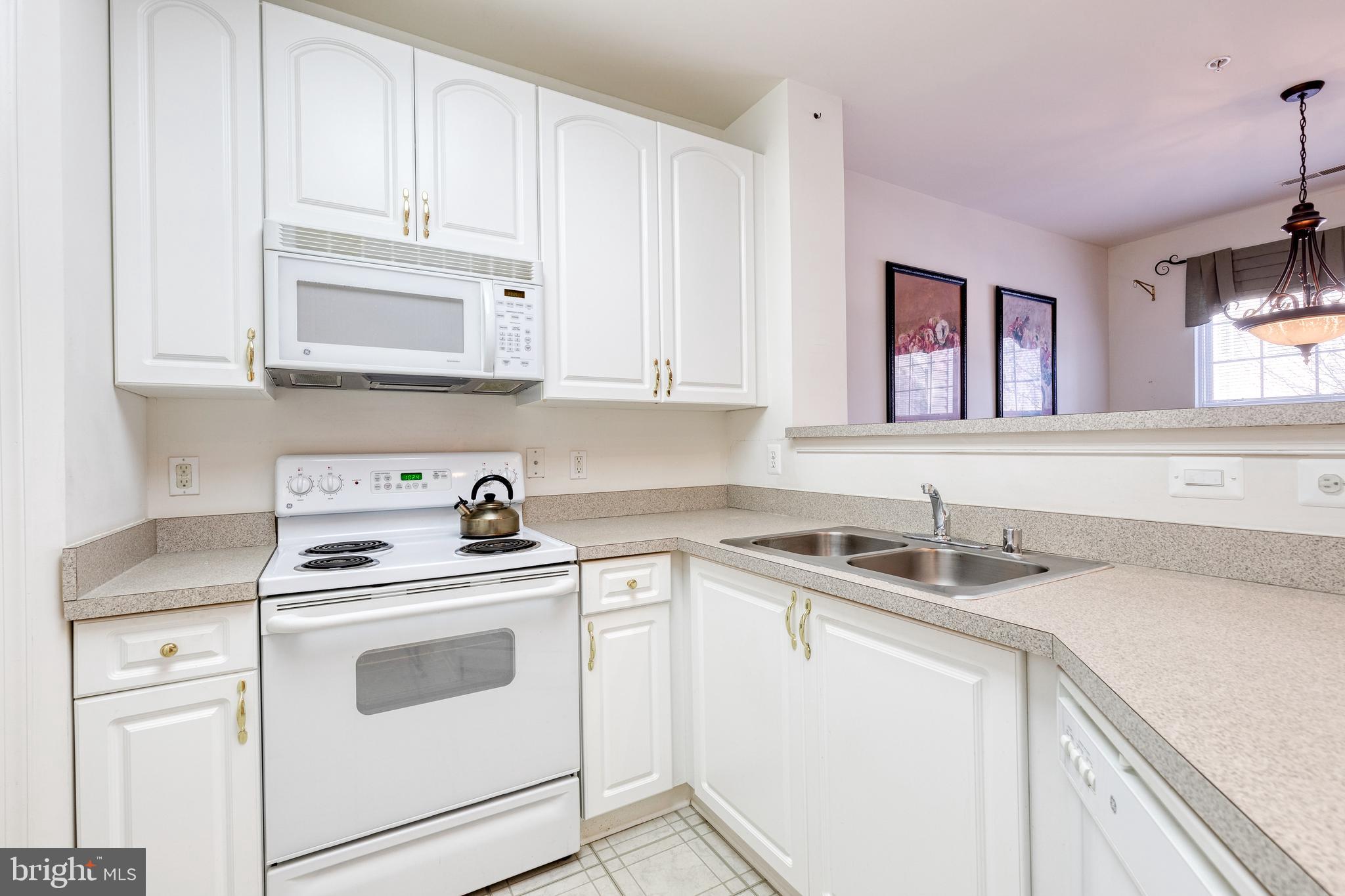 400 SYMPHONY CIRCLE 329F
