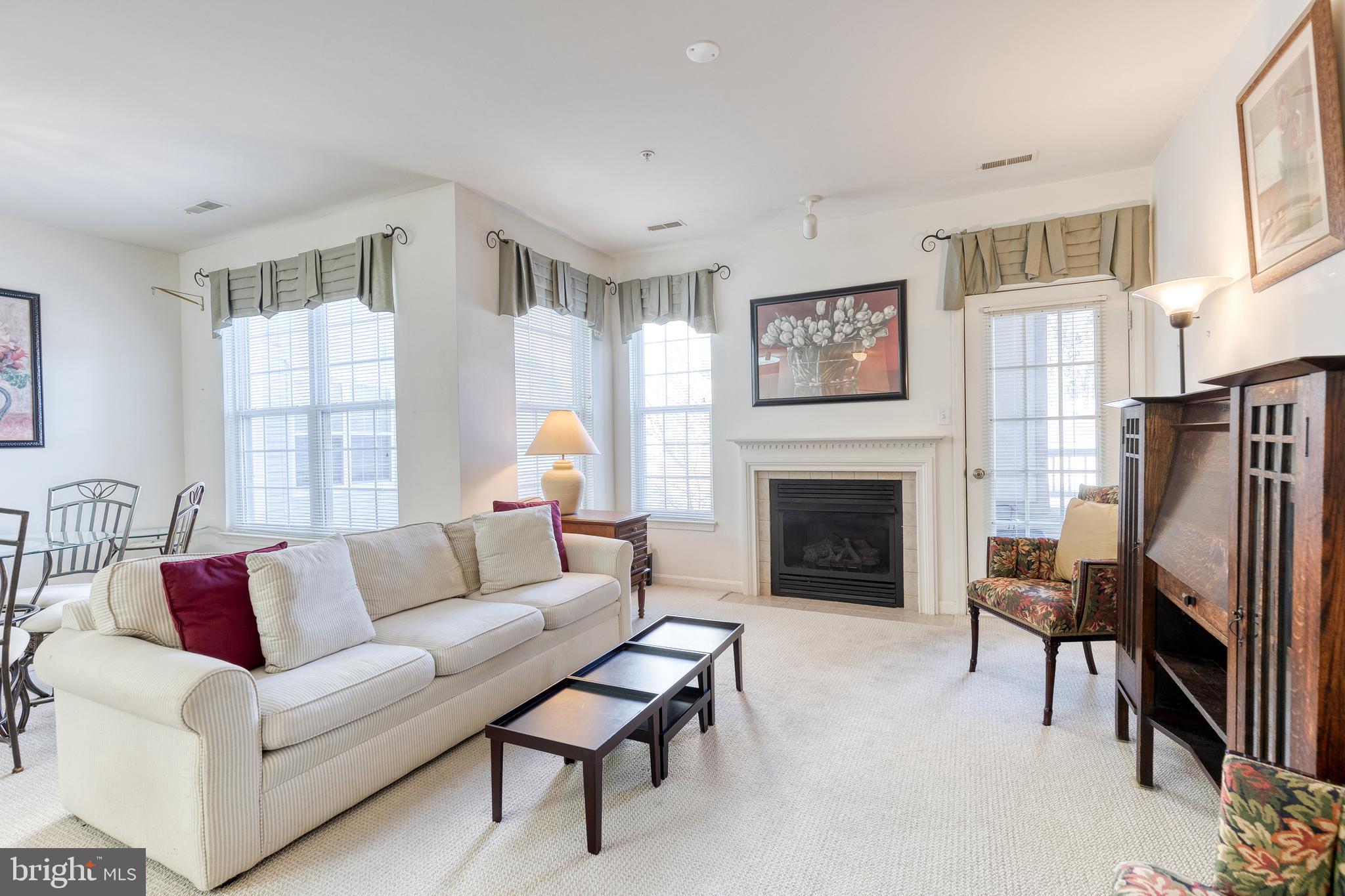 400 SYMPHONY CIRCLE 329F