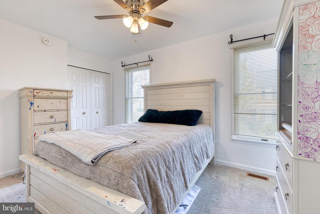10595 BLUE BELL WAY
