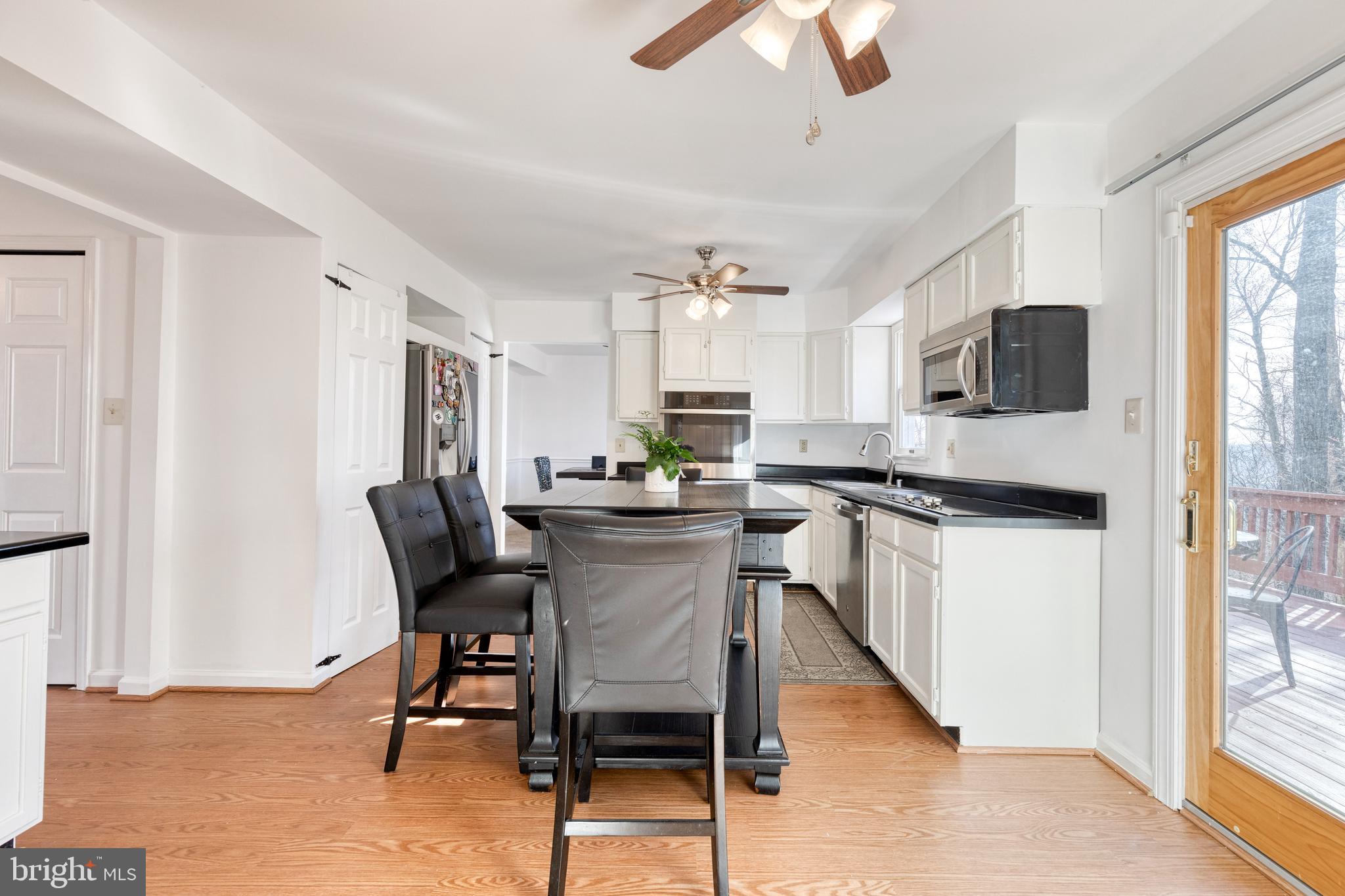 10595 BLUE BELL WAY