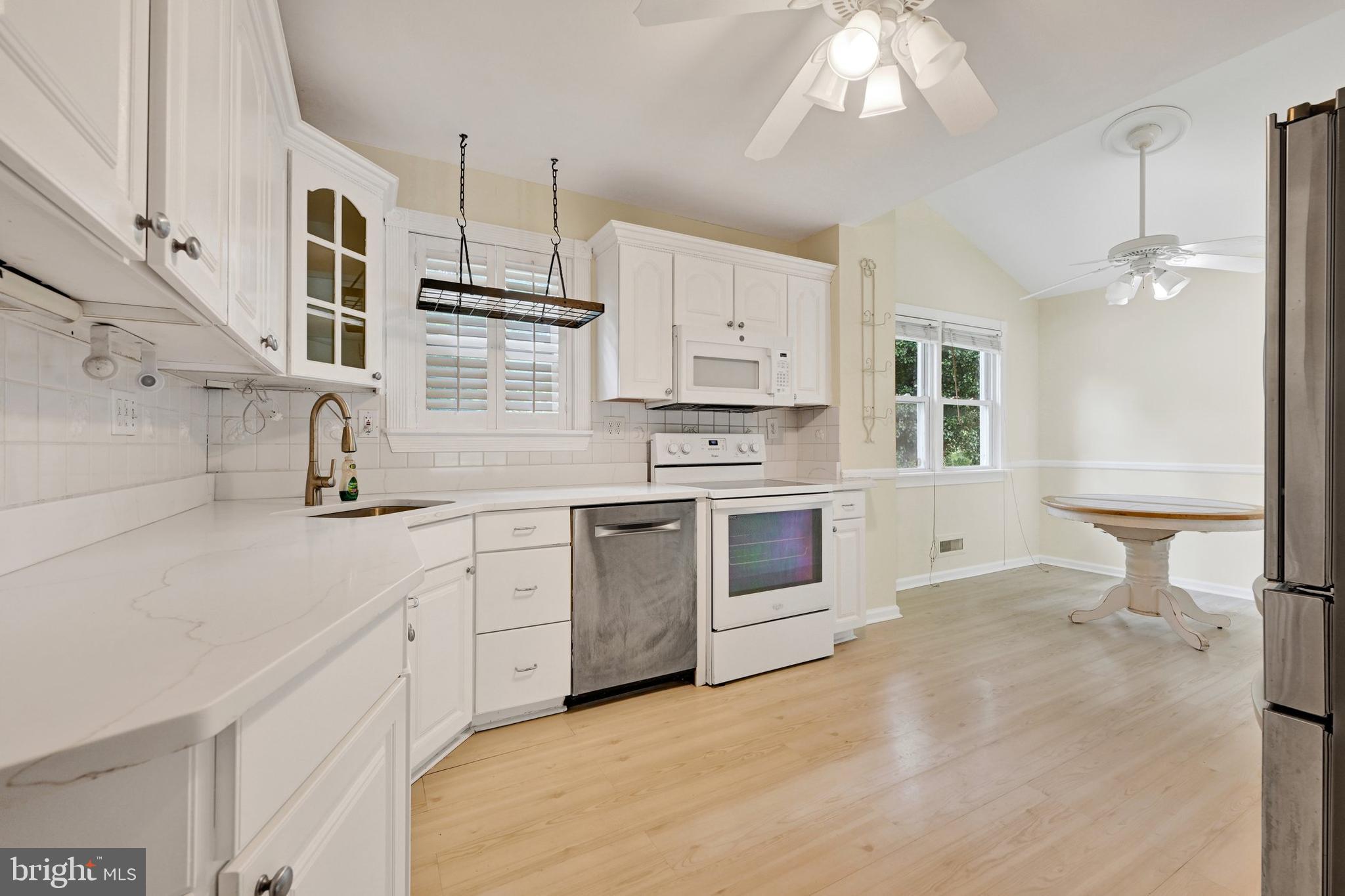 809 PROVIDENCE ROAD