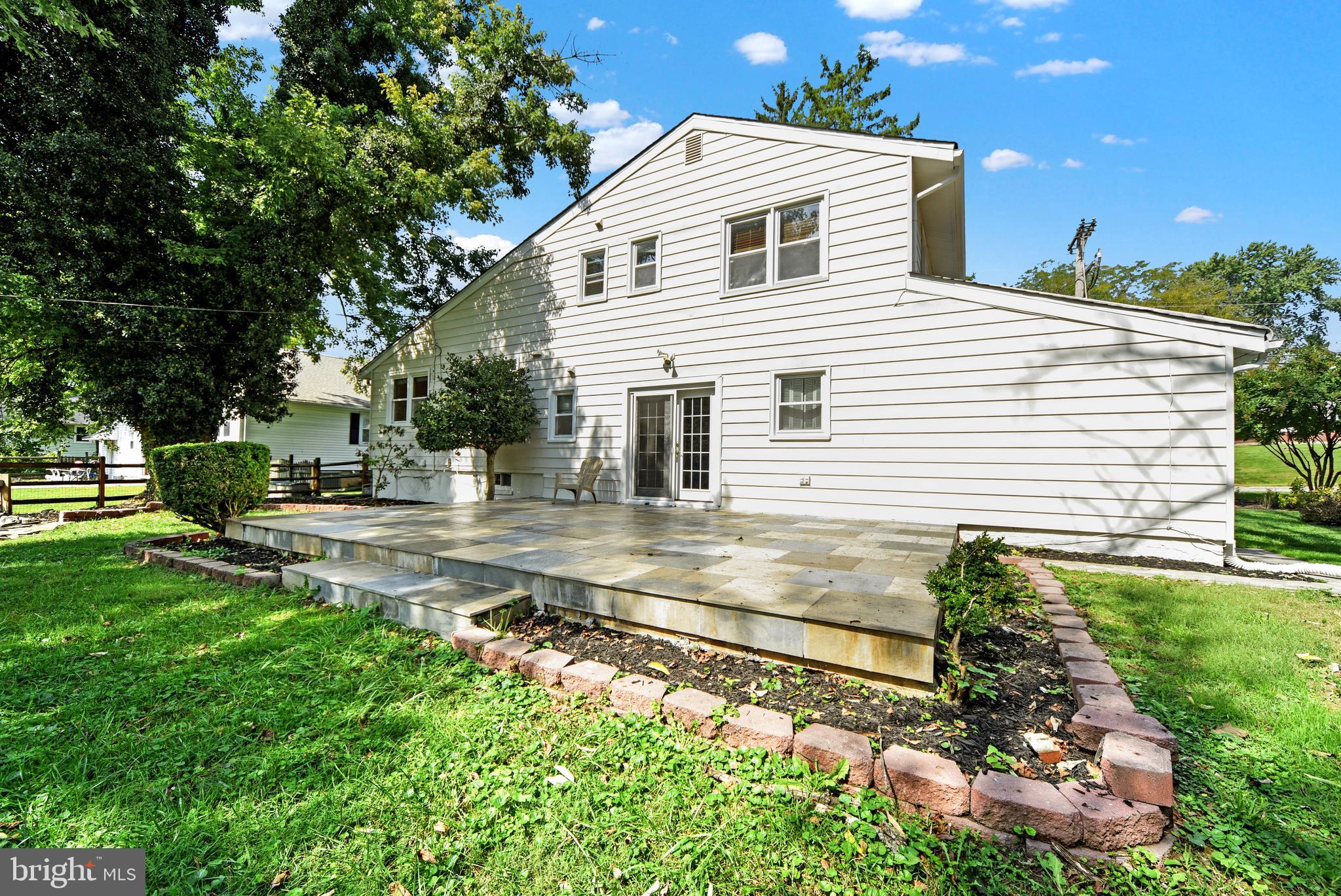 809 PROVIDENCE ROAD