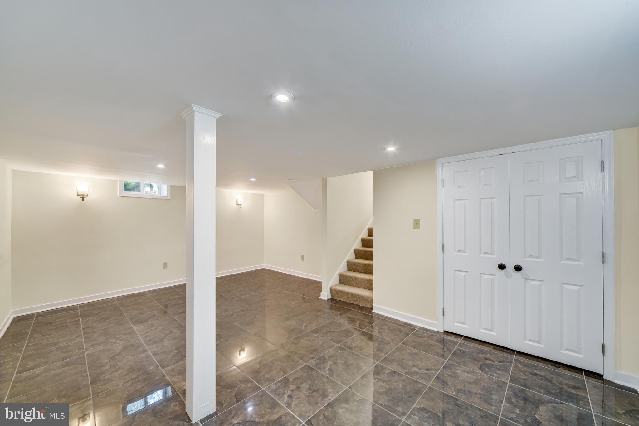 809 PROVIDENCE ROAD