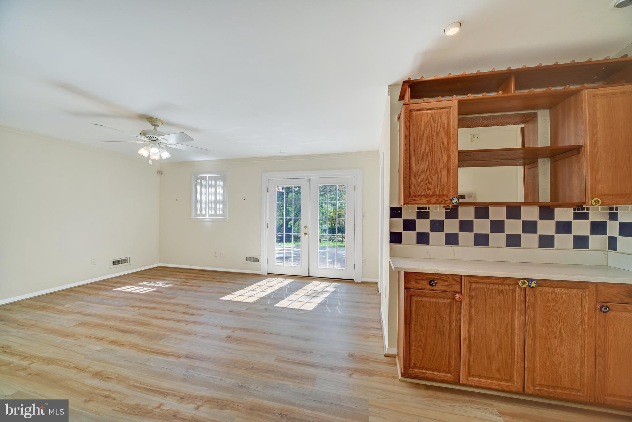 809 PROVIDENCE ROAD