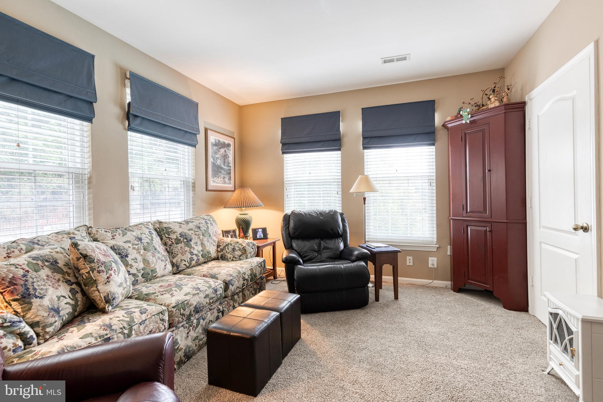 400 SYMPHONY CIRCLE 325