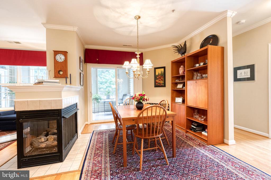 400 SYMPHONY CIRCLE 325