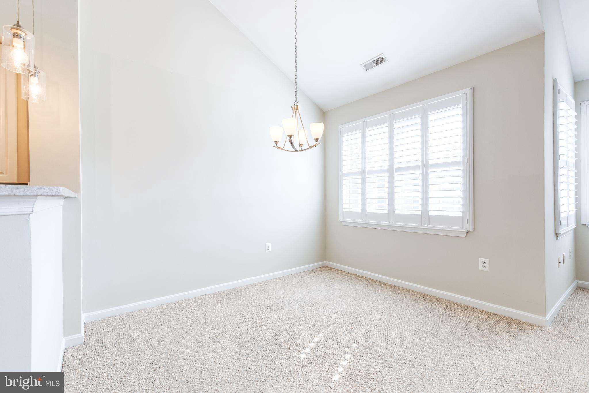 400 SYMPHONY CIRCLE 516 H