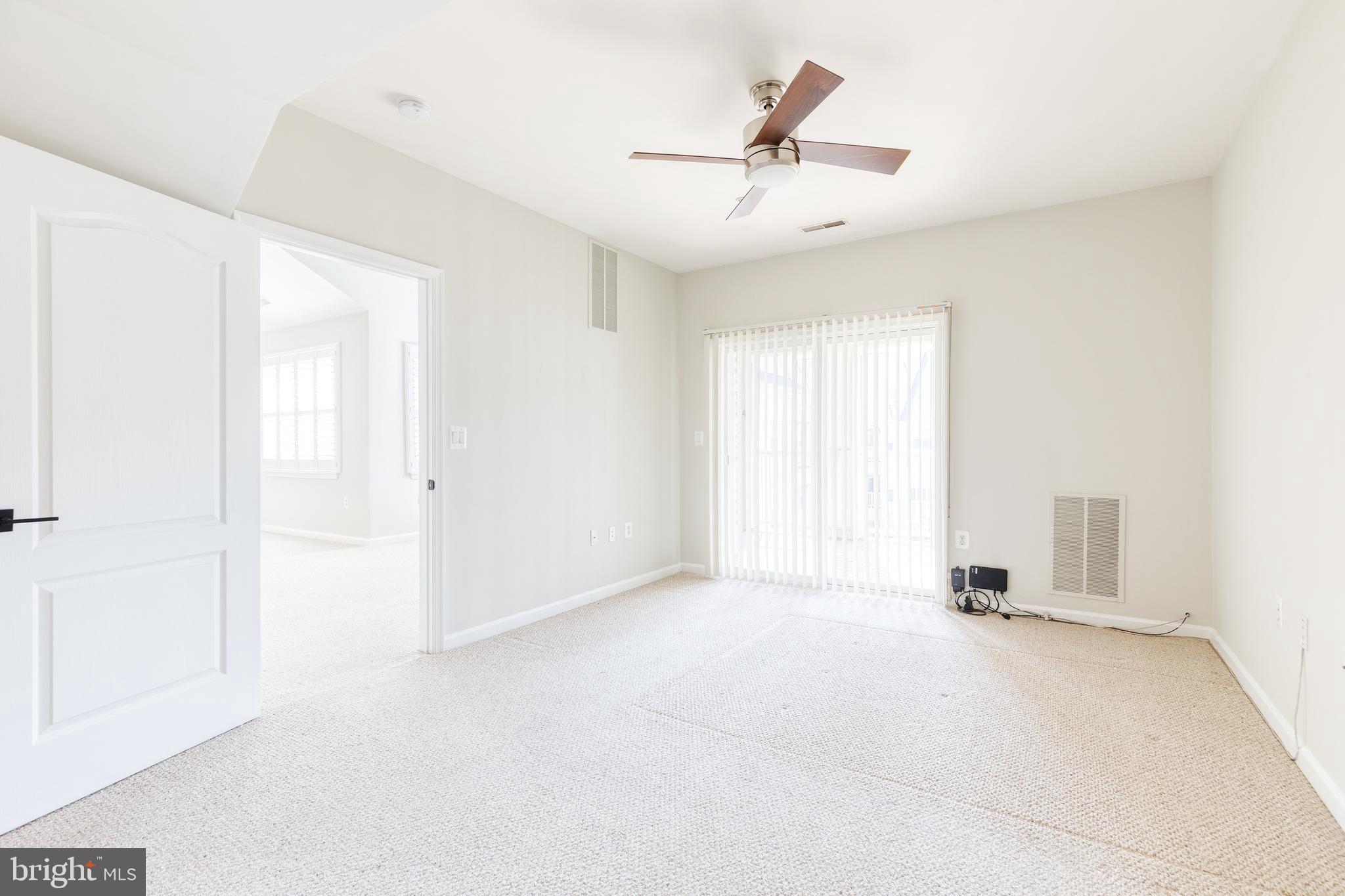 400 SYMPHONY CIRCLE 516 H